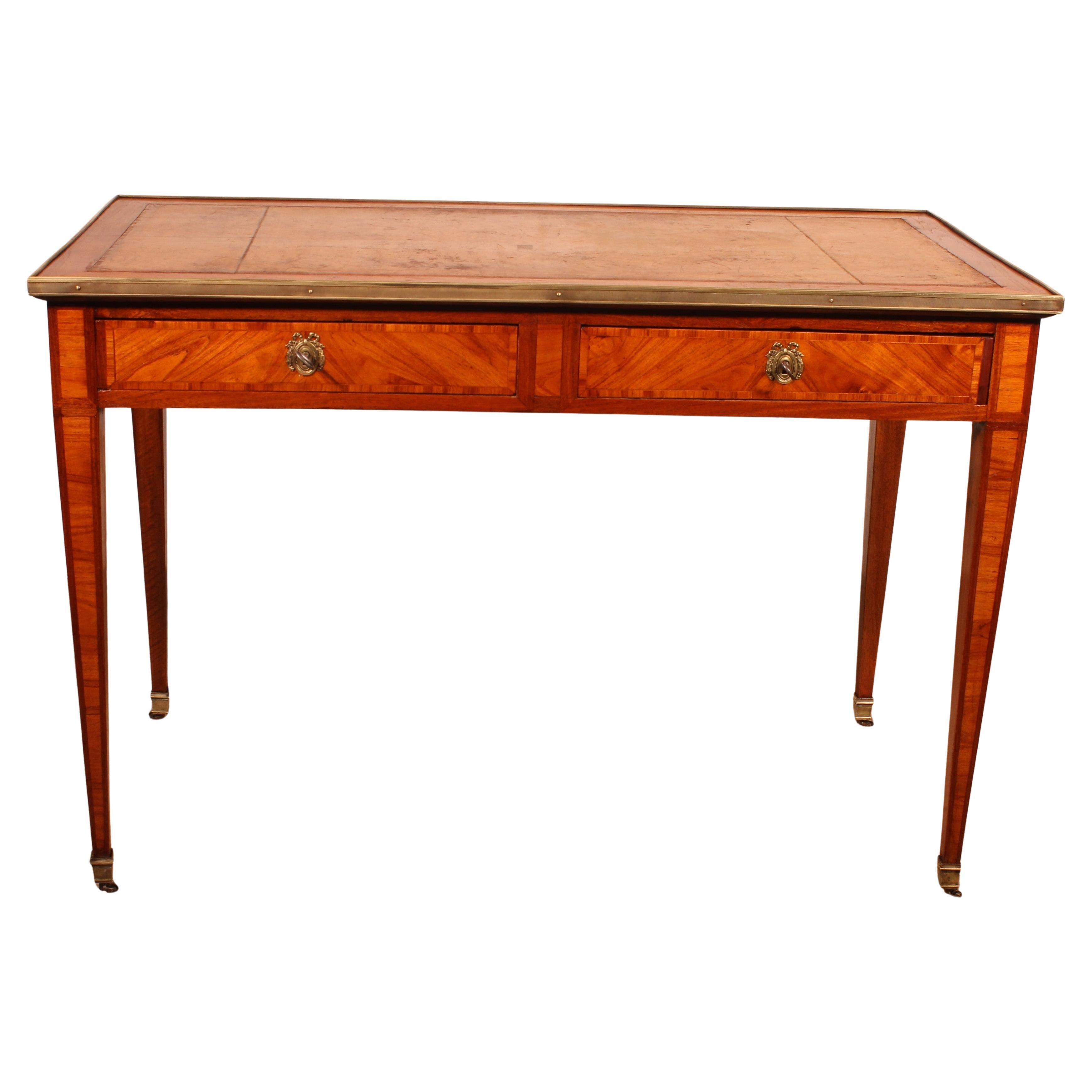 Louis XVI Period Marquetry Desk - 18th Century