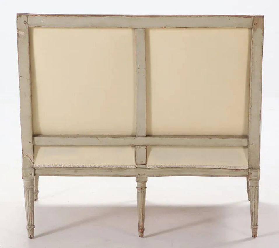Louis XVI Period Marquise Bergere, Circa 1780 In Good Condition For Sale In Doylestown, PA
