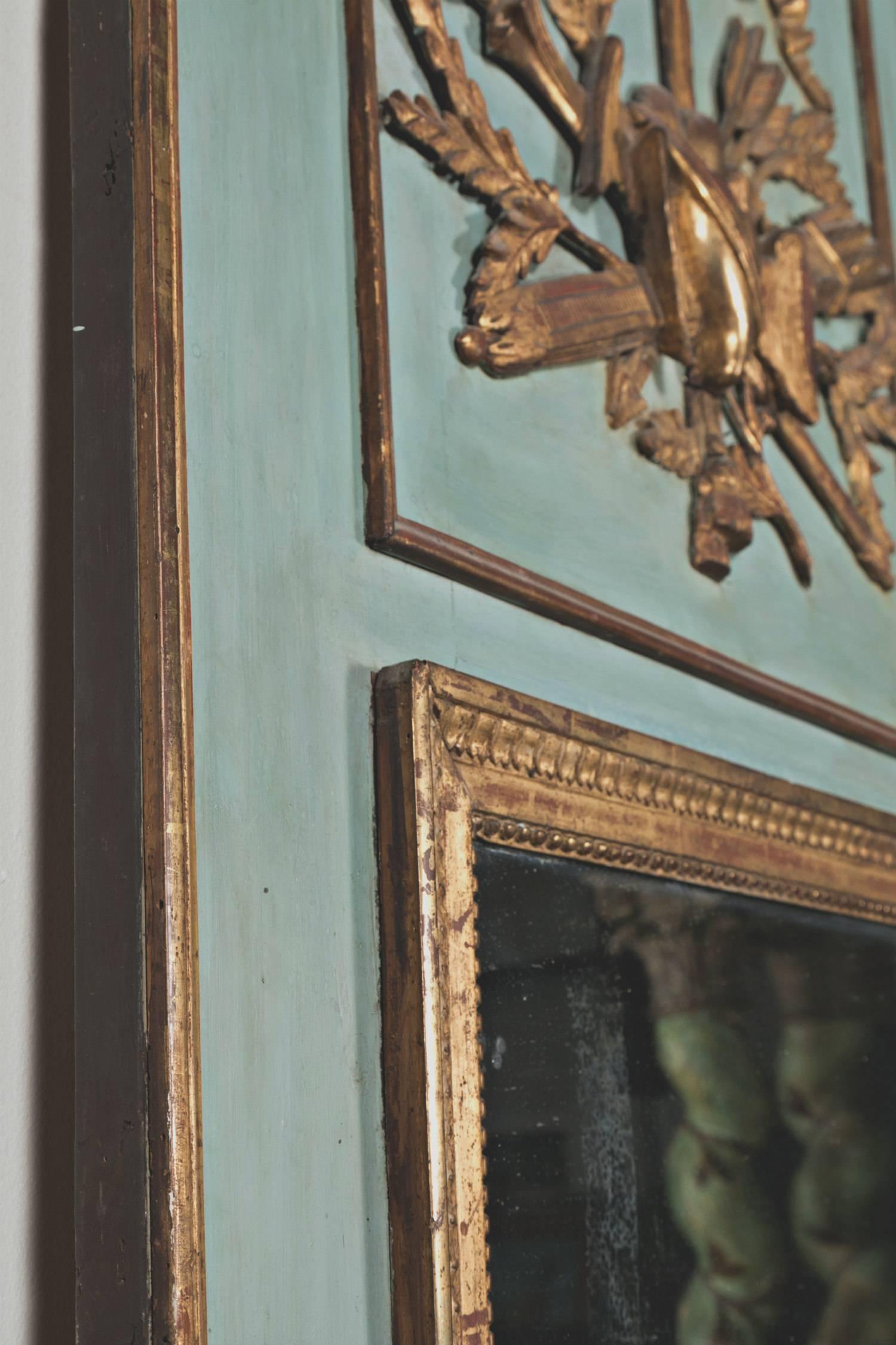 Louis XVI Period Painted and Parcel-Gilt Marriage Trumeau Mirror In Excellent Condition In Birmingham, AL