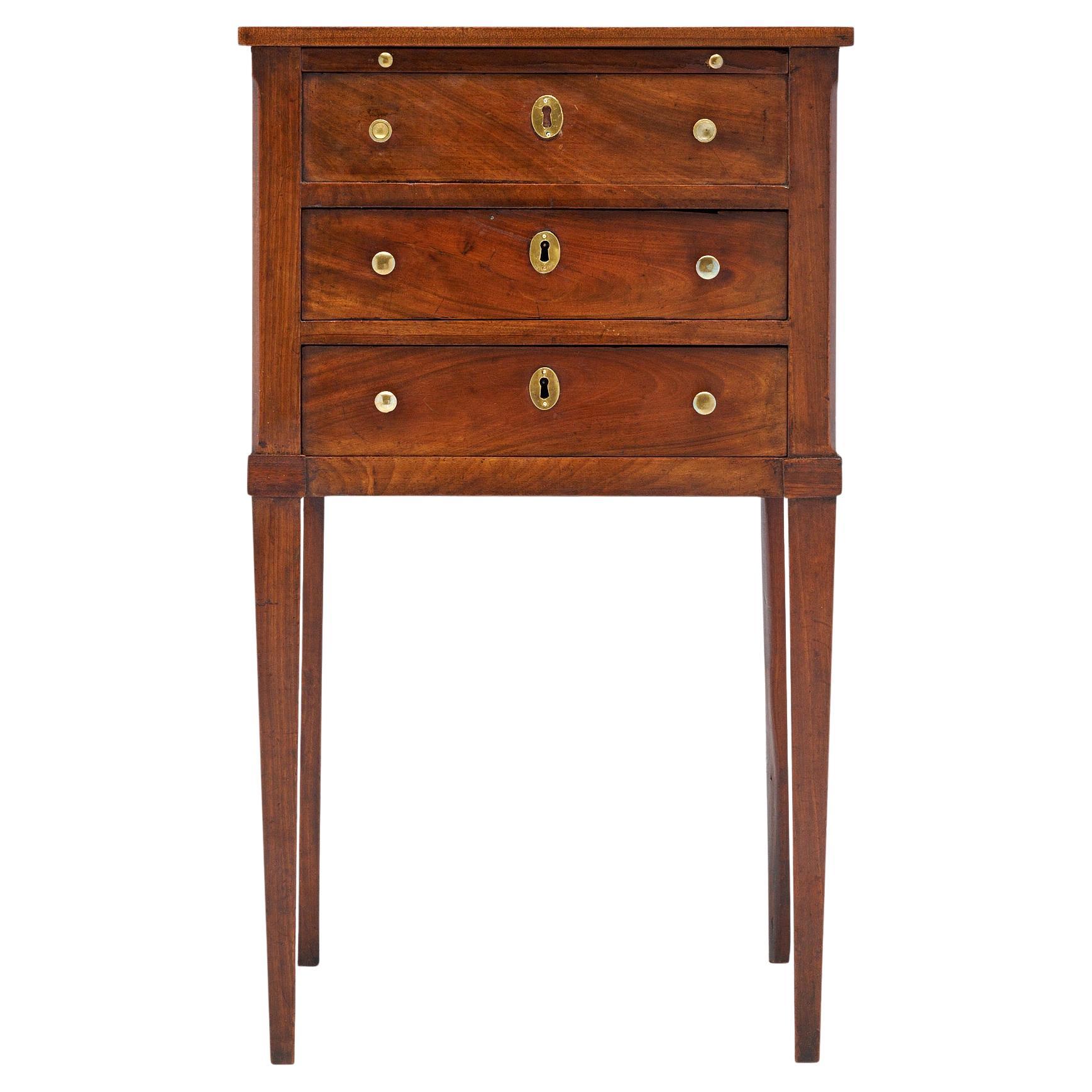 Beistelltisch aus der Louis XVI-Periode