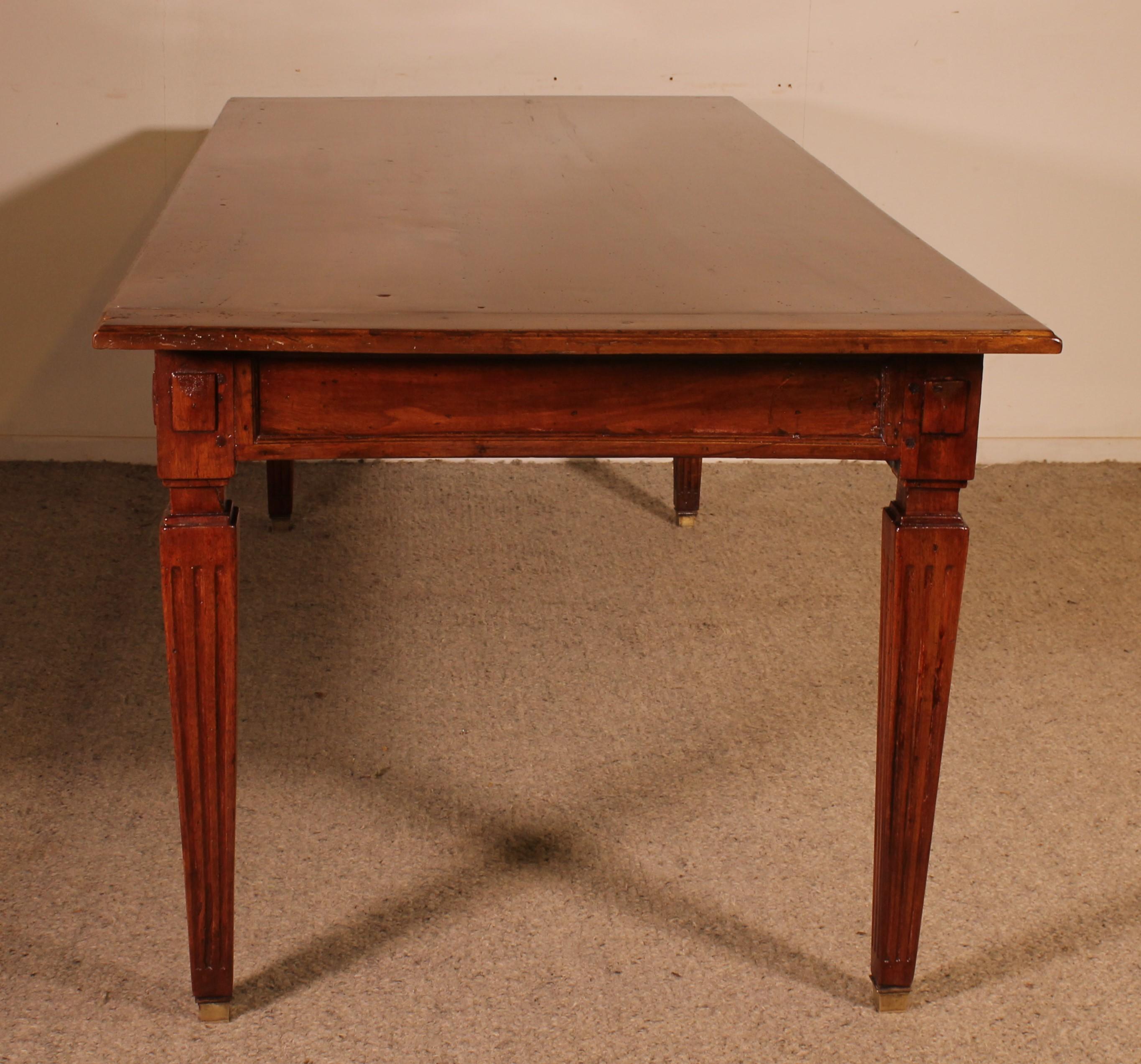 Table de salle à manger d'époque Louis XVI - 18ème siècle en vente 2