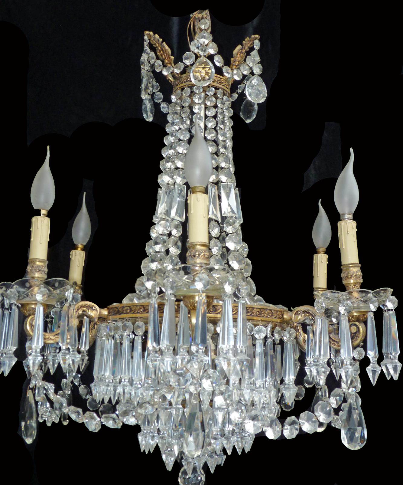 Zwölf-Licht-Ehering-Kronleuchter aus Empire-Kristall und Bronze, Louis XVI.-Regency-Stil (Gegossen) im Angebot