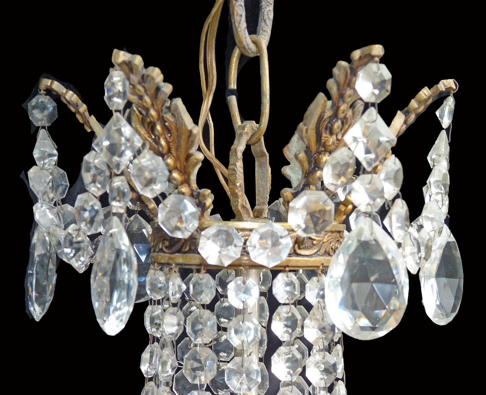 Louis XVI Regency Empire Crystal and Bronze Twelve-Light Wedding Cake Chandelier For Sale 2
