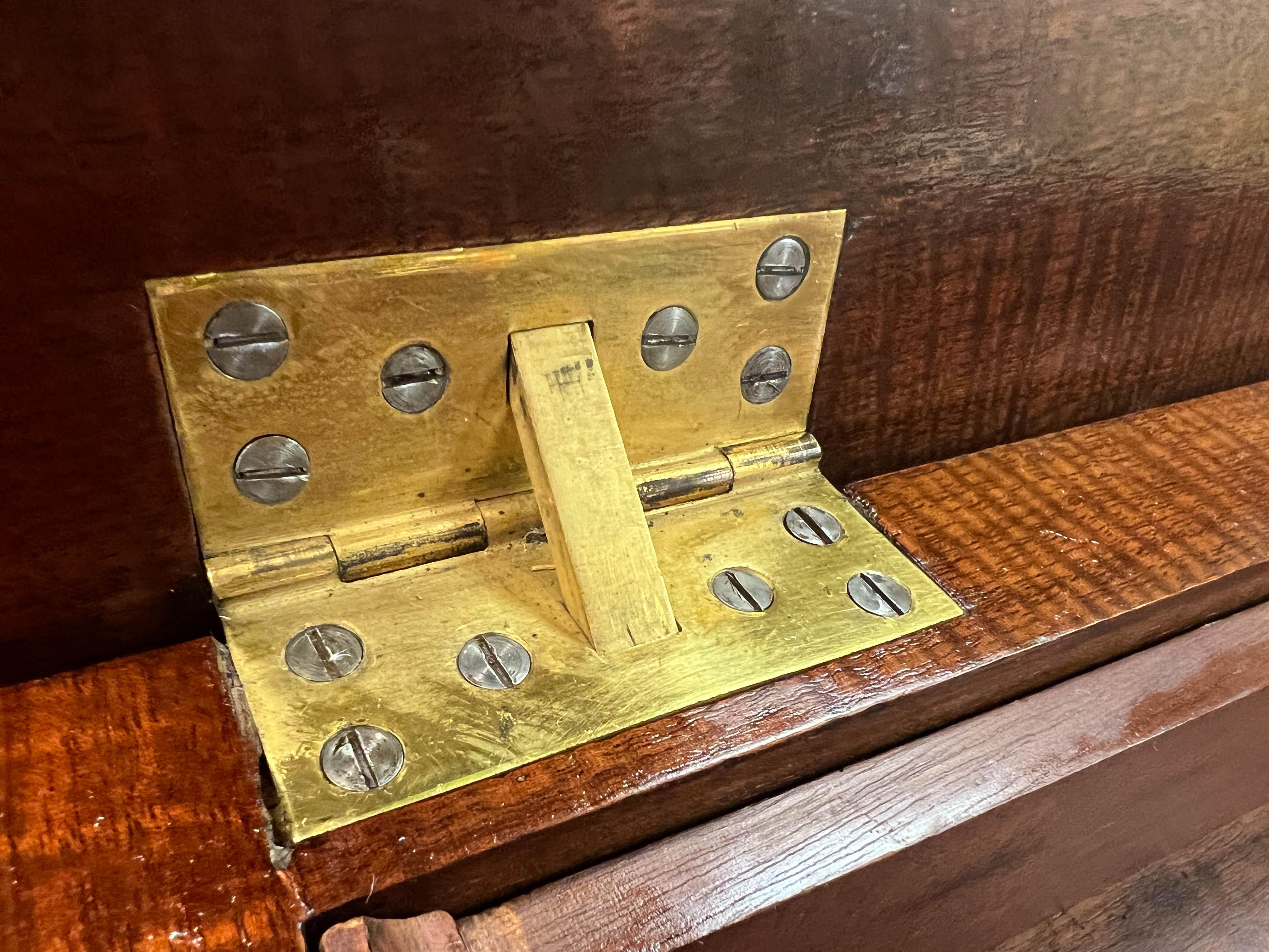 Louis XVI Revival Flip-Top Dressing Table with Ormolu Mounts, Late 19th Century in vendita 2