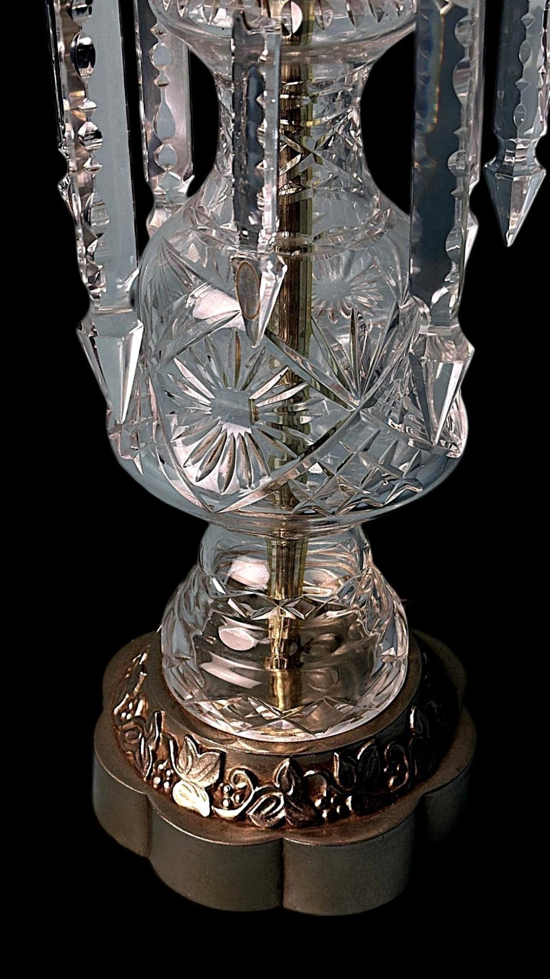 Lámpara de Mesa Francesa Renacimiento Luis XVI Cristales Y Base Decorativa (Sin Pantalla) en venta 10