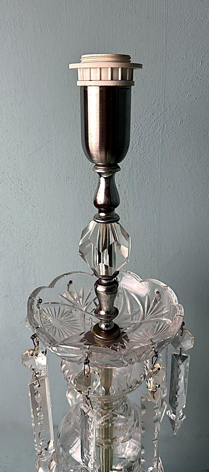 Lámpara de Mesa Francesa Renacimiento Luis XVI Cristales Y Base Decorativa (Sin Pantalla) en Bueno estado para la venta en Prato, Tuscany