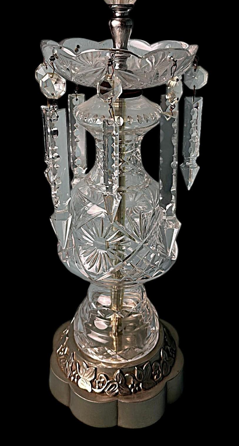 Lámpara de Mesa Francesa Renacimiento Luis XVI Cristales Y Base Decorativa (Sin Pantalla) siglo XIX en venta