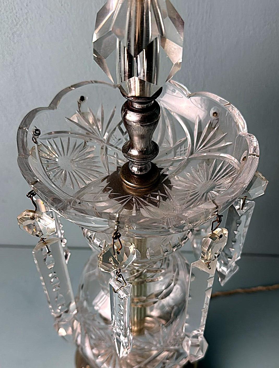 Lámpara de Mesa Francesa Renacimiento Luis XVI Cristales Y Base Decorativa (Sin Pantalla) Metal en venta