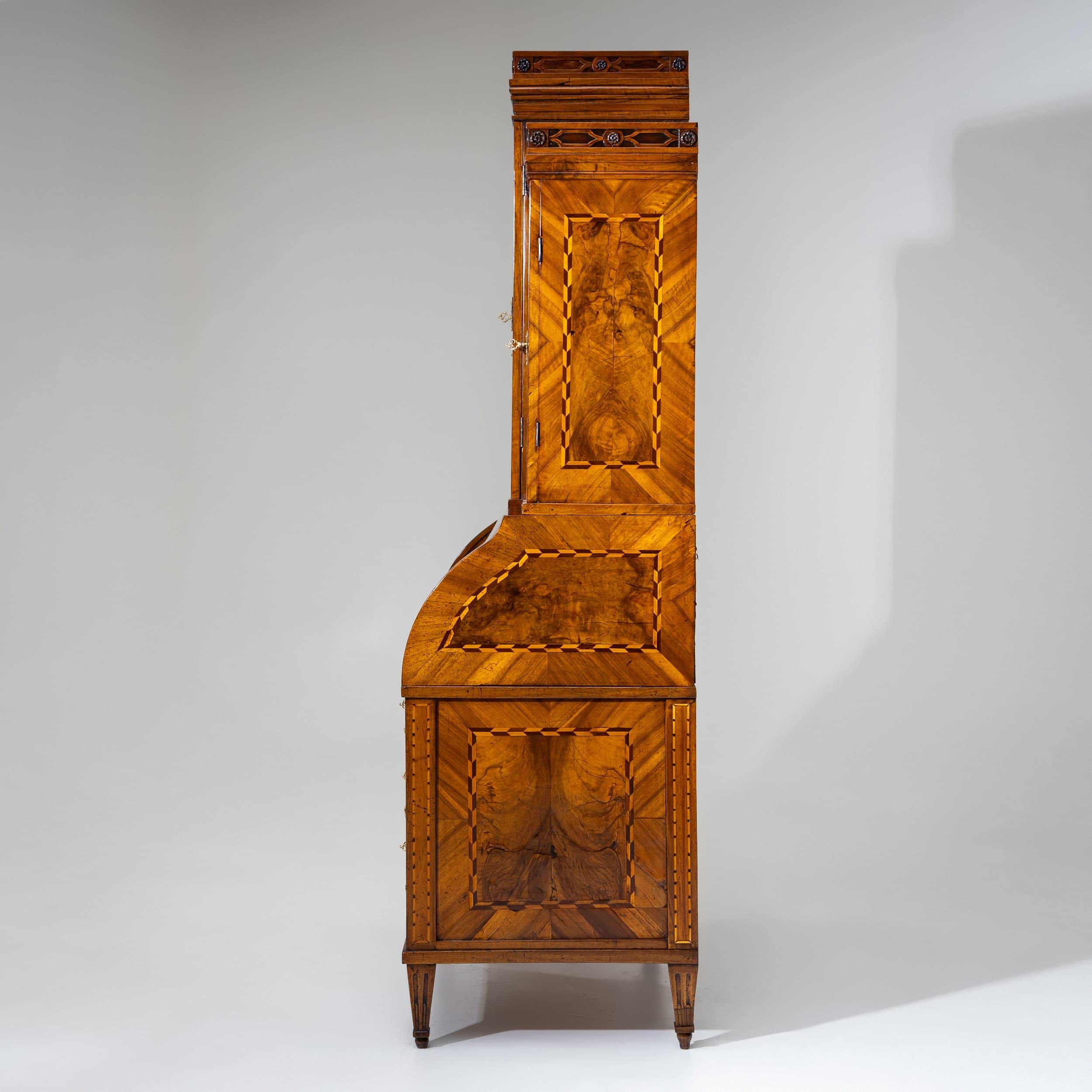 Late 18th Century Neoclassical Rolltop Bureau, Germany For Sale 3