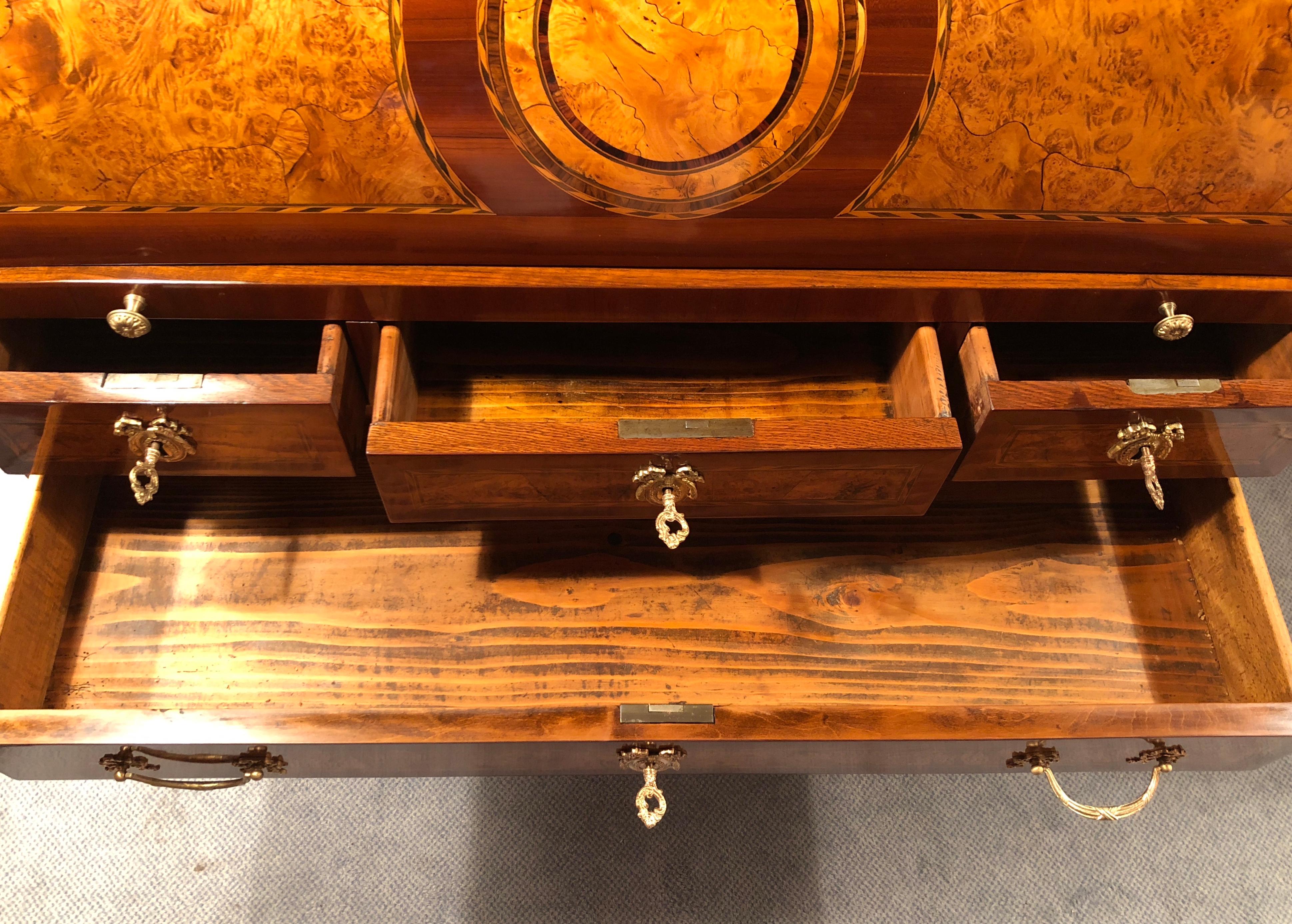 Birdseye Maple Louis XVI Rolltop Secretaire, Paris, 1780