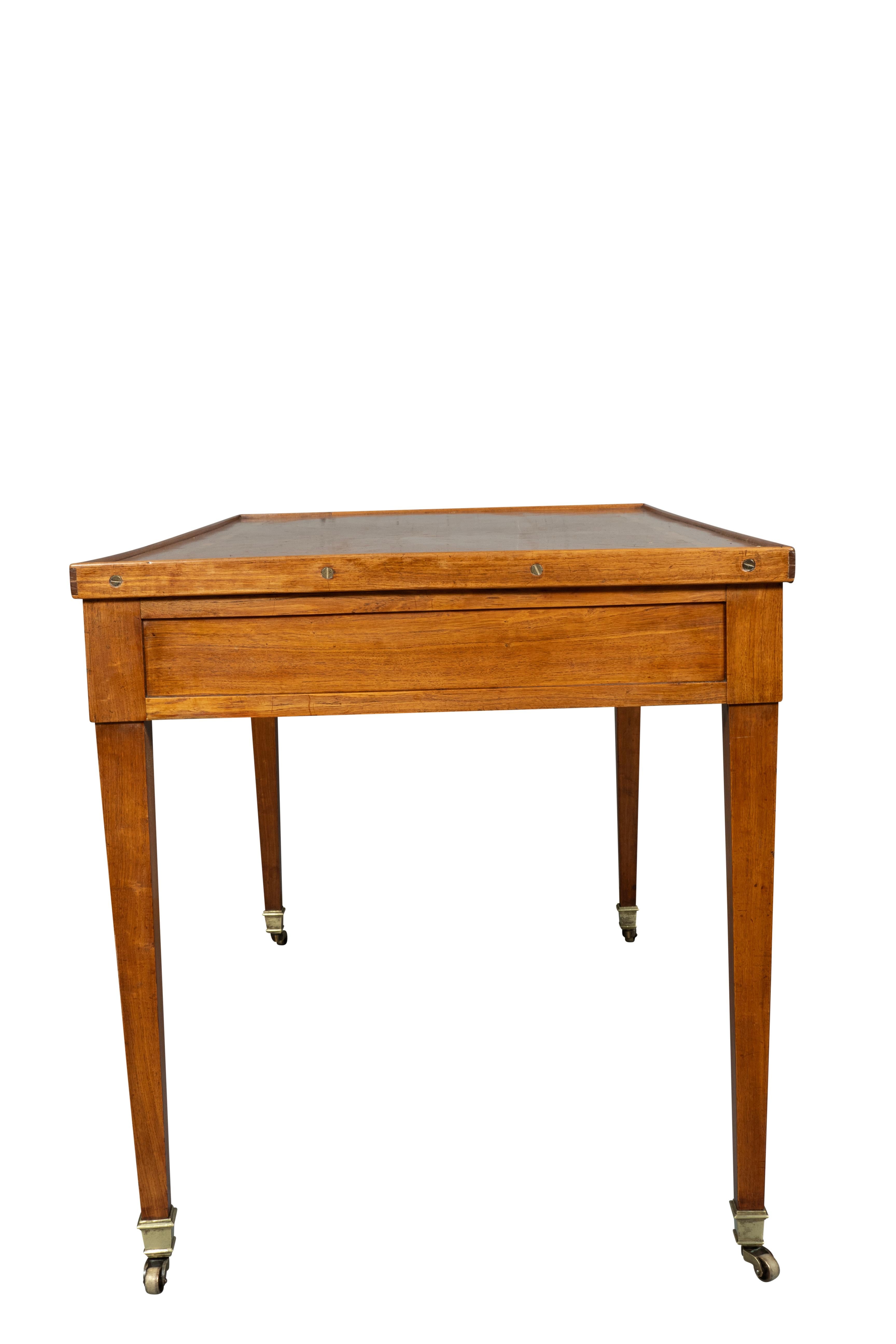 Mesa Tric Trac Luis XVI de palisandro principios del siglo XIX en venta