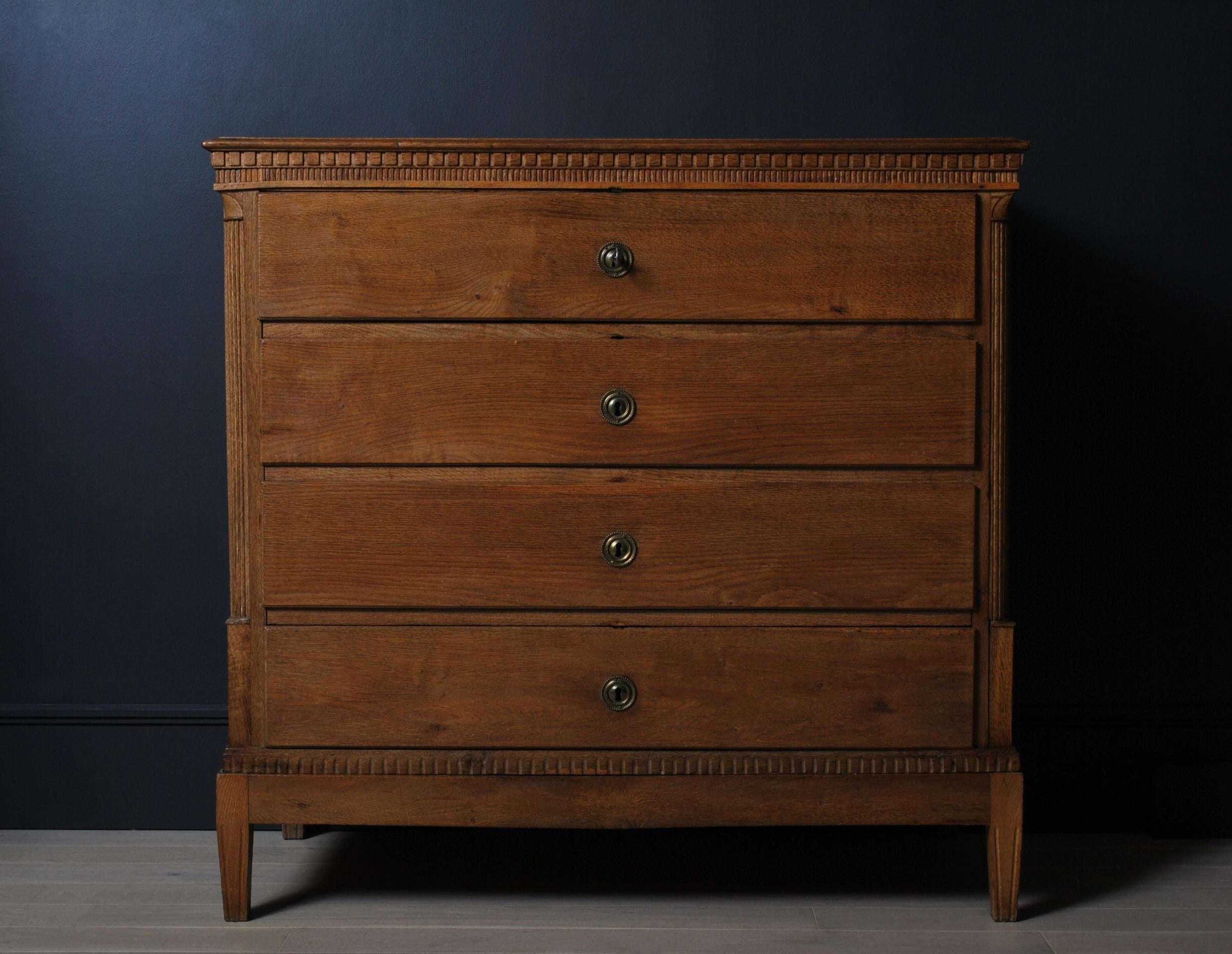 Louis XVI Scandinavian, Chest of Drawers, Oak In Good Condition In London, GB