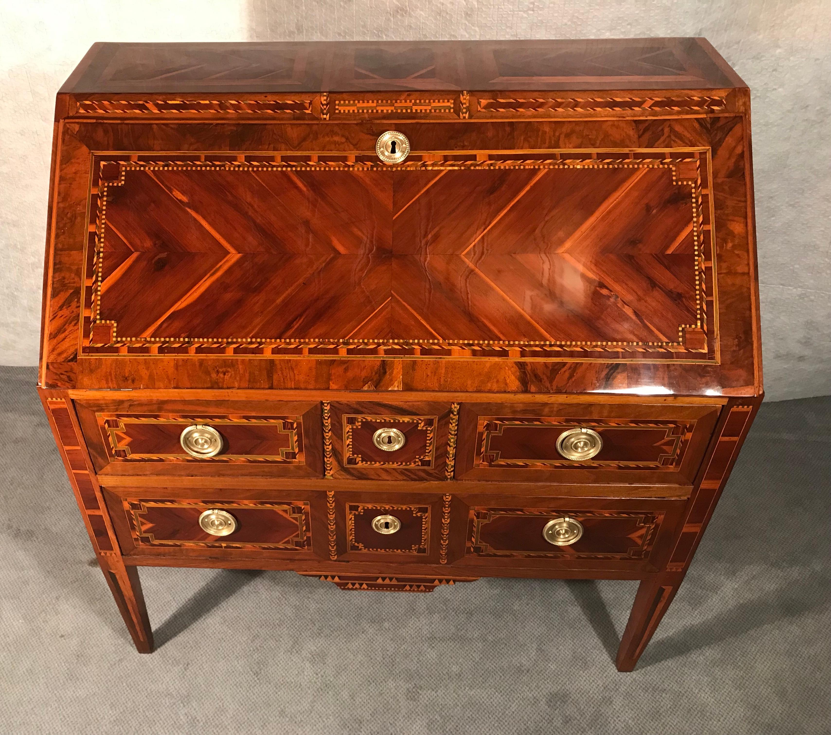 Louis XVI Secrétaire, France, 1780 In Good Condition In Belmont, MA