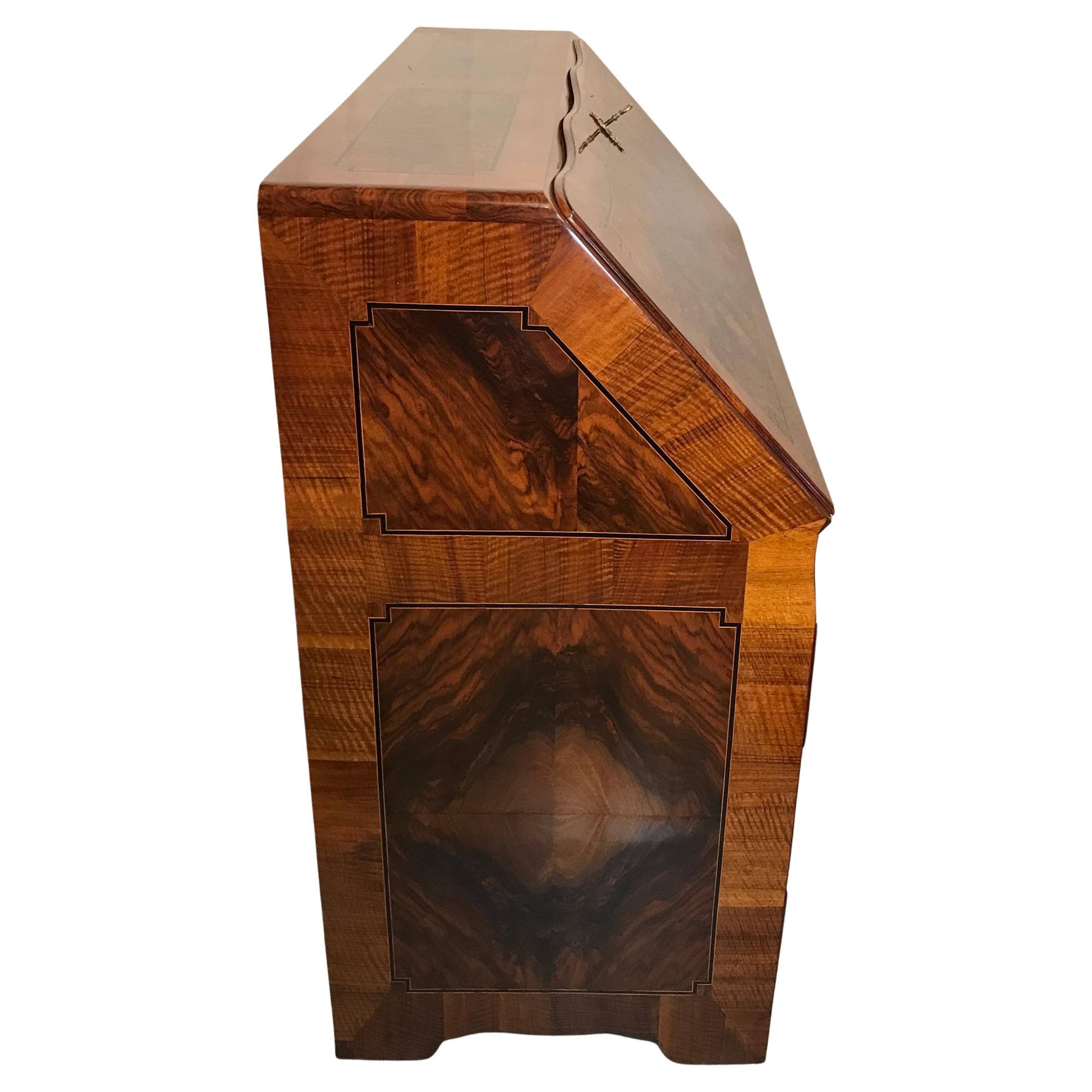 Louis XVI Secretary Desk, South German 1770-80, walnut In Good Condition For Sale In Belmont, MA