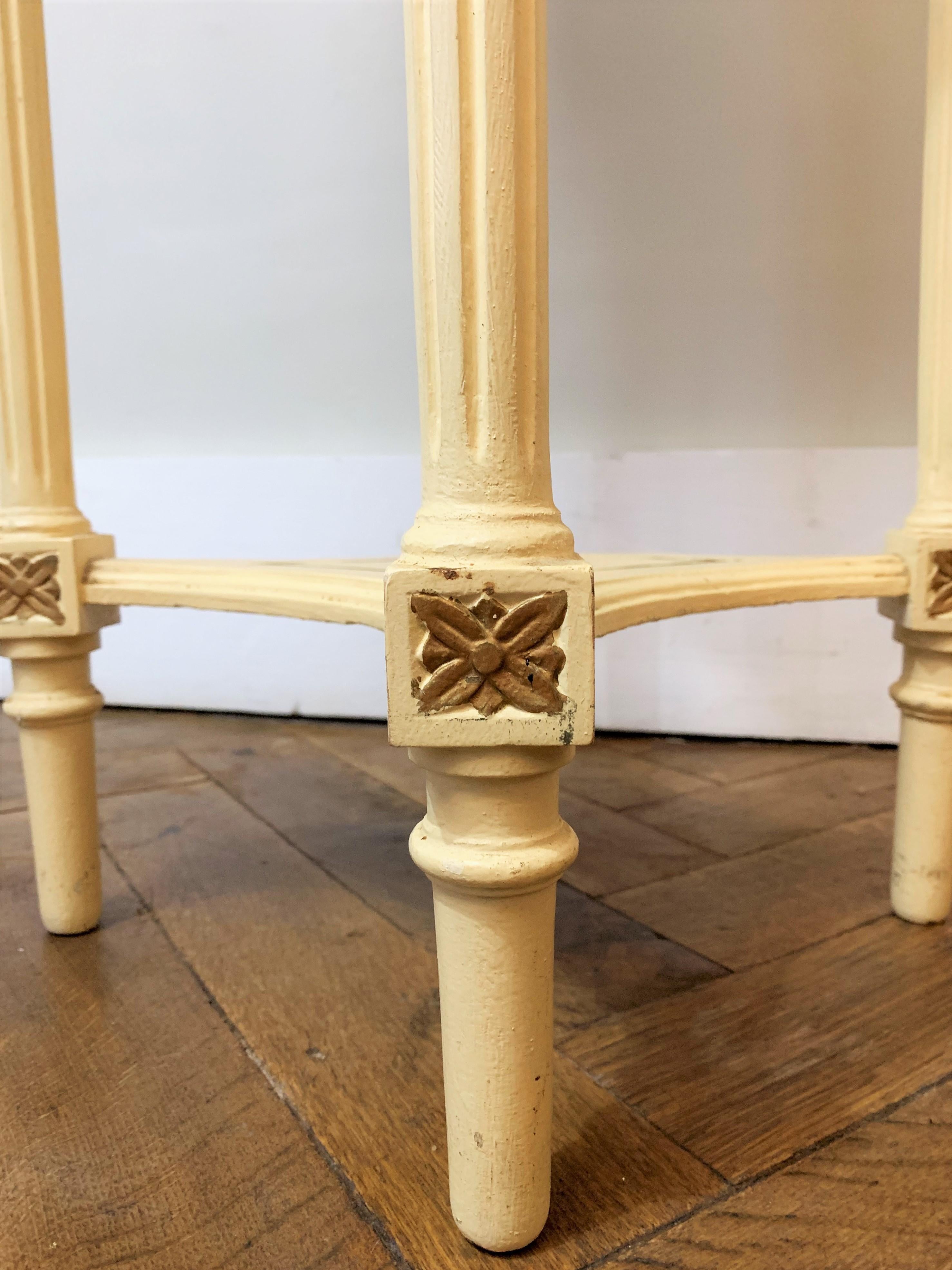 Very nice Louis 16 style sellette from the Napoleon 3 period. The top is made of white marble, the legs are connected by a spacer forming a top. The Louis 16 furniture is known for its return to antiquity and for its rigour as can be seen with the
