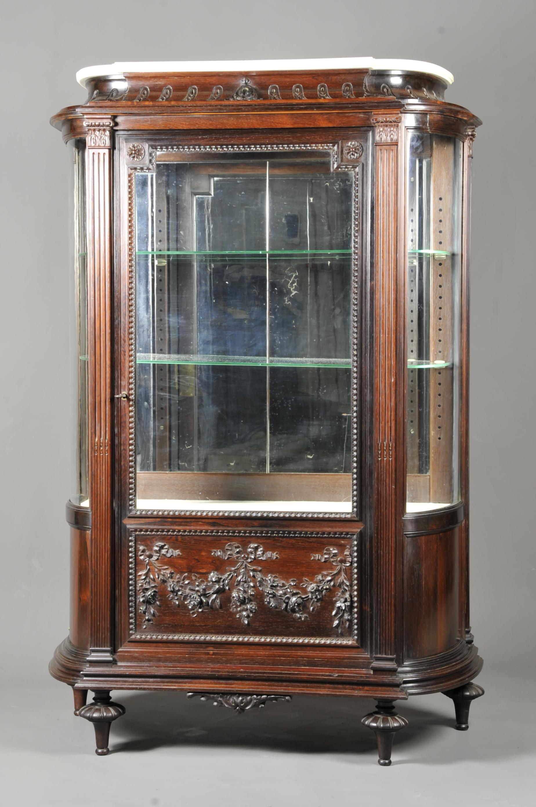 French Louis XVI Showcase in Carved Rosewood For Sale