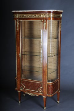 Vitrine Louis XVI Napoléon III, Paris, vers 1870