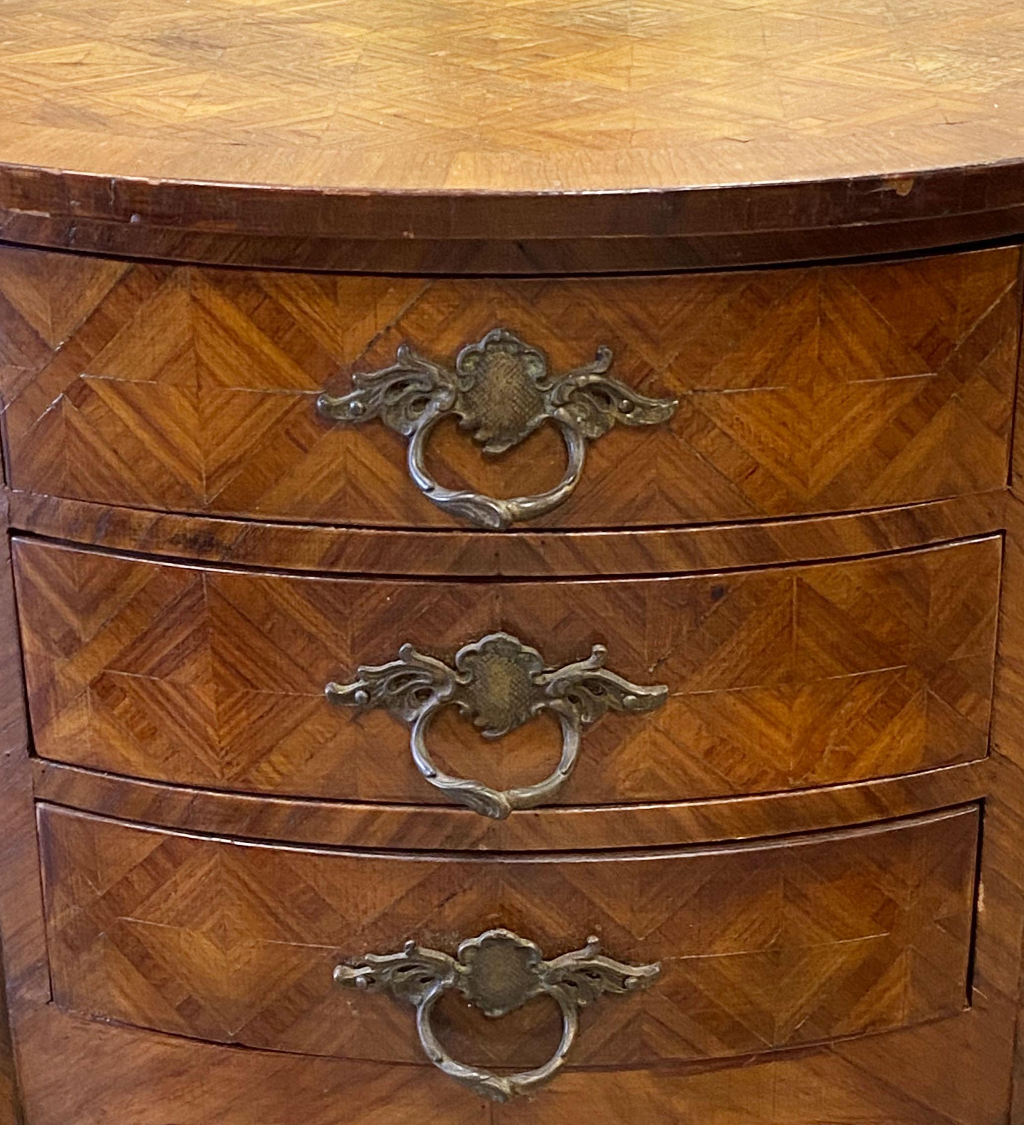 Louis XVI Side Table In Good Condition For Sale In Tampa, FL
