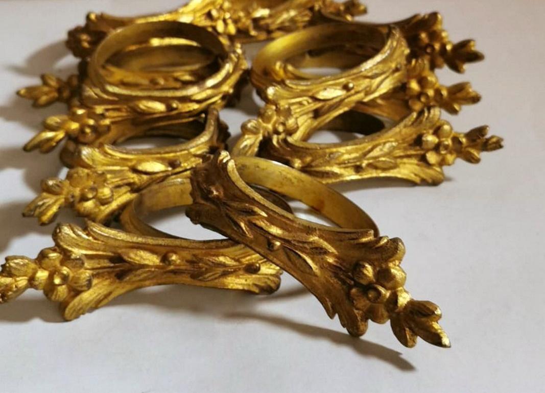 Louis XVI Stil 11 vergoldet und ziseliert Bronze Französisch Vorhangringe im Zustand „Gut“ im Angebot in Prato, Tuscany