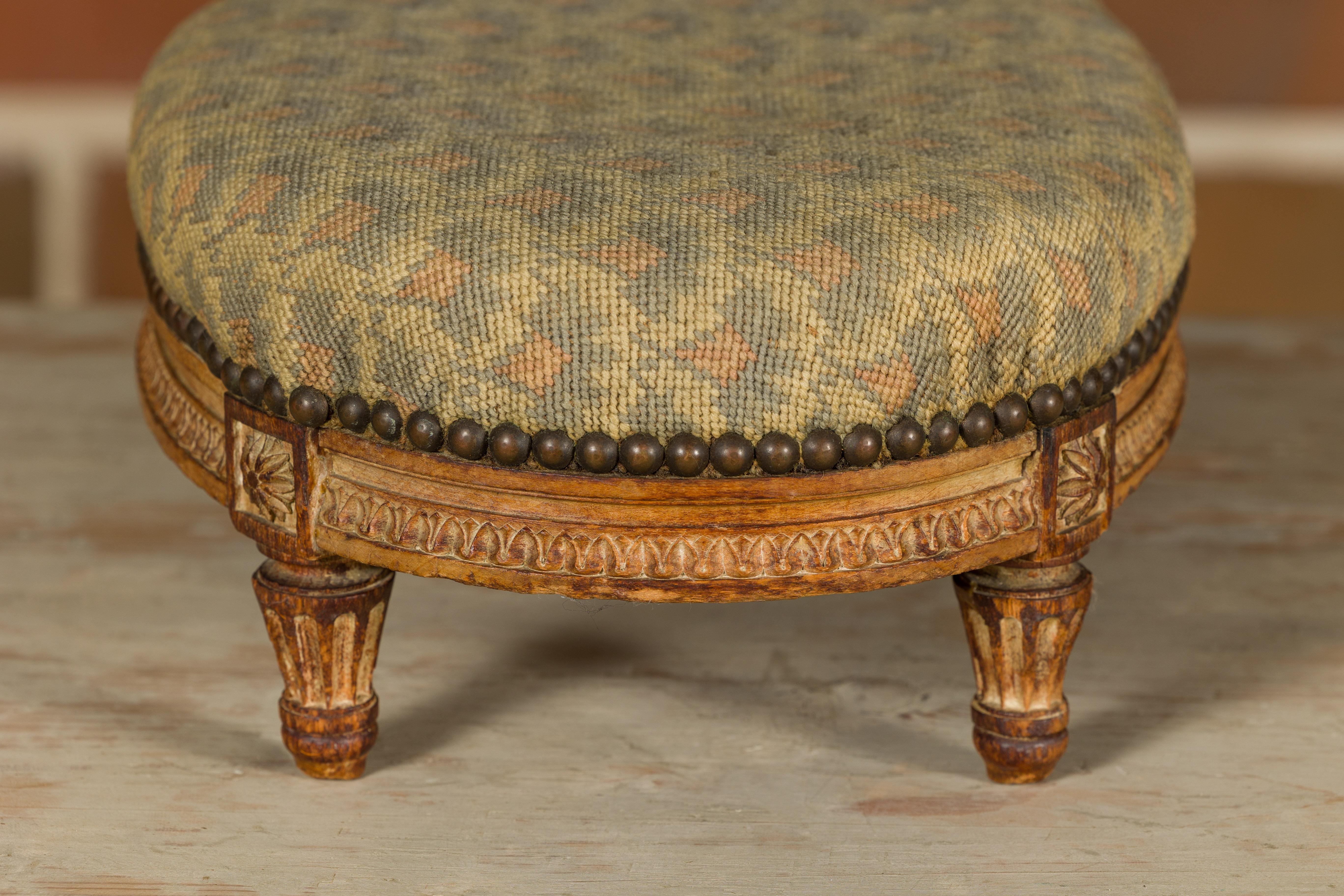 Louis XVI Style 19th Century French Stamped Pihouée Footstool with Carved Décor For Sale 6