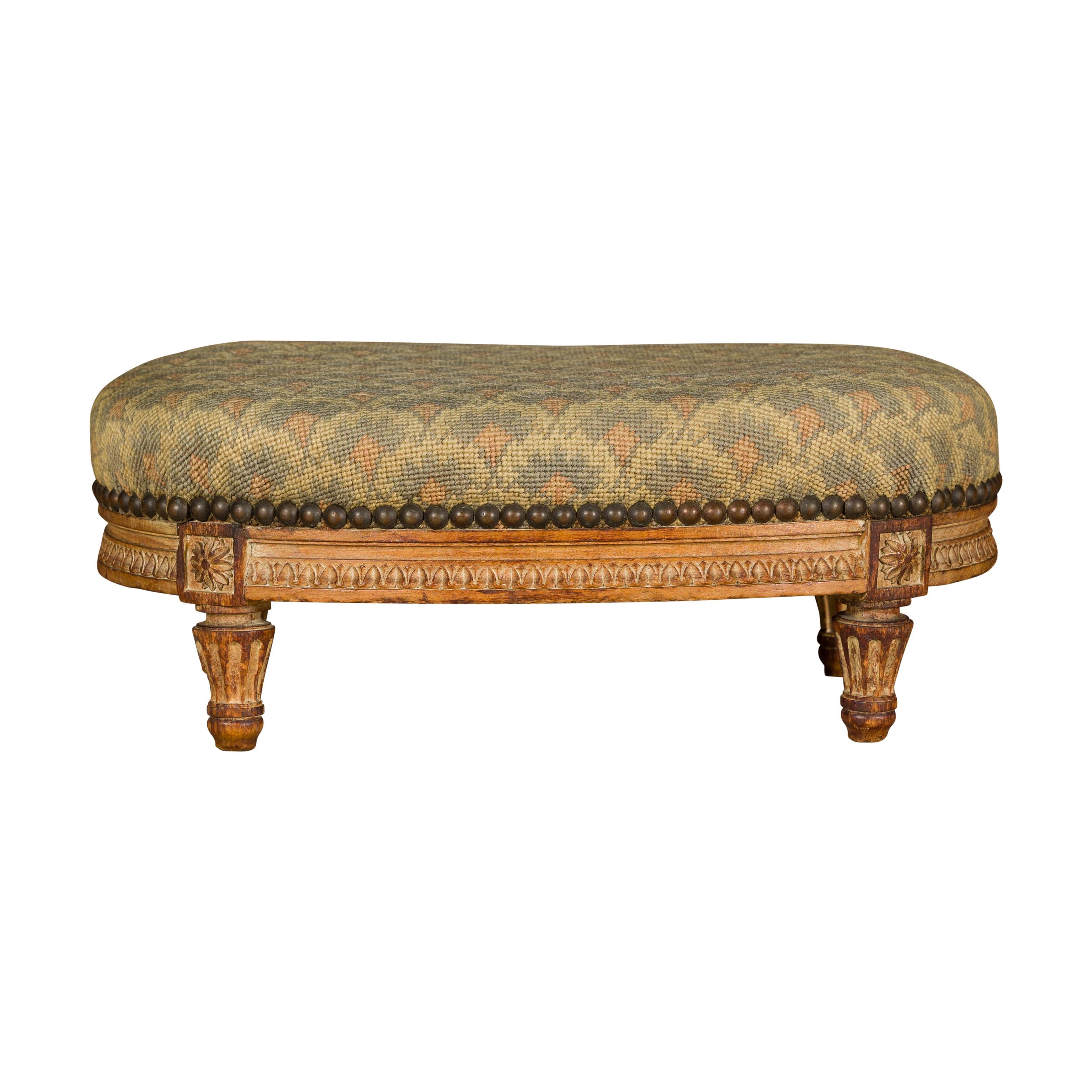 Louis XVI Style 19th Century French Stamped Pihouée Footstool with Carved Décor For Sale 11