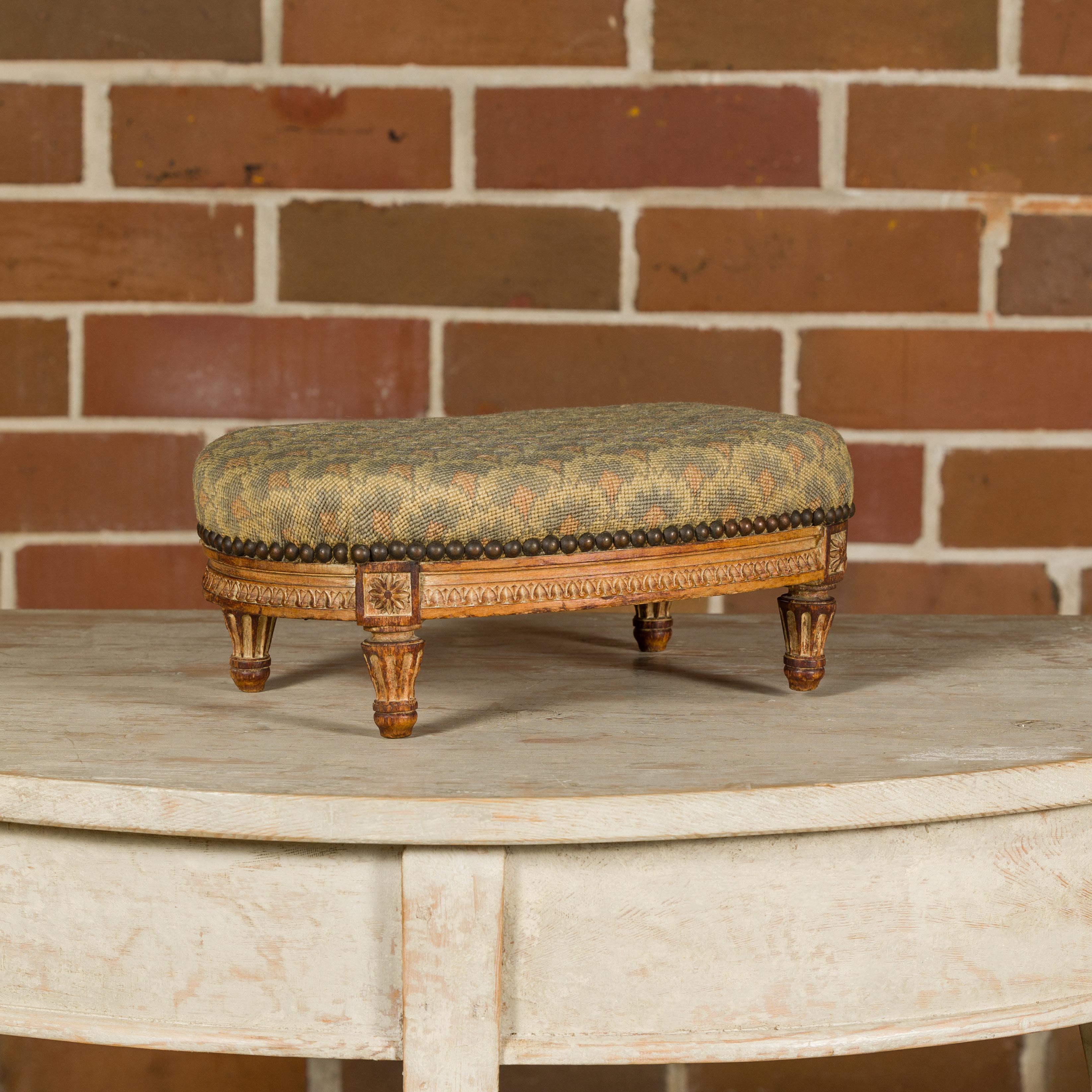 Wood Louis XVI Style 19th Century French Stamped Pihouée Footstool with Carved Décor For Sale