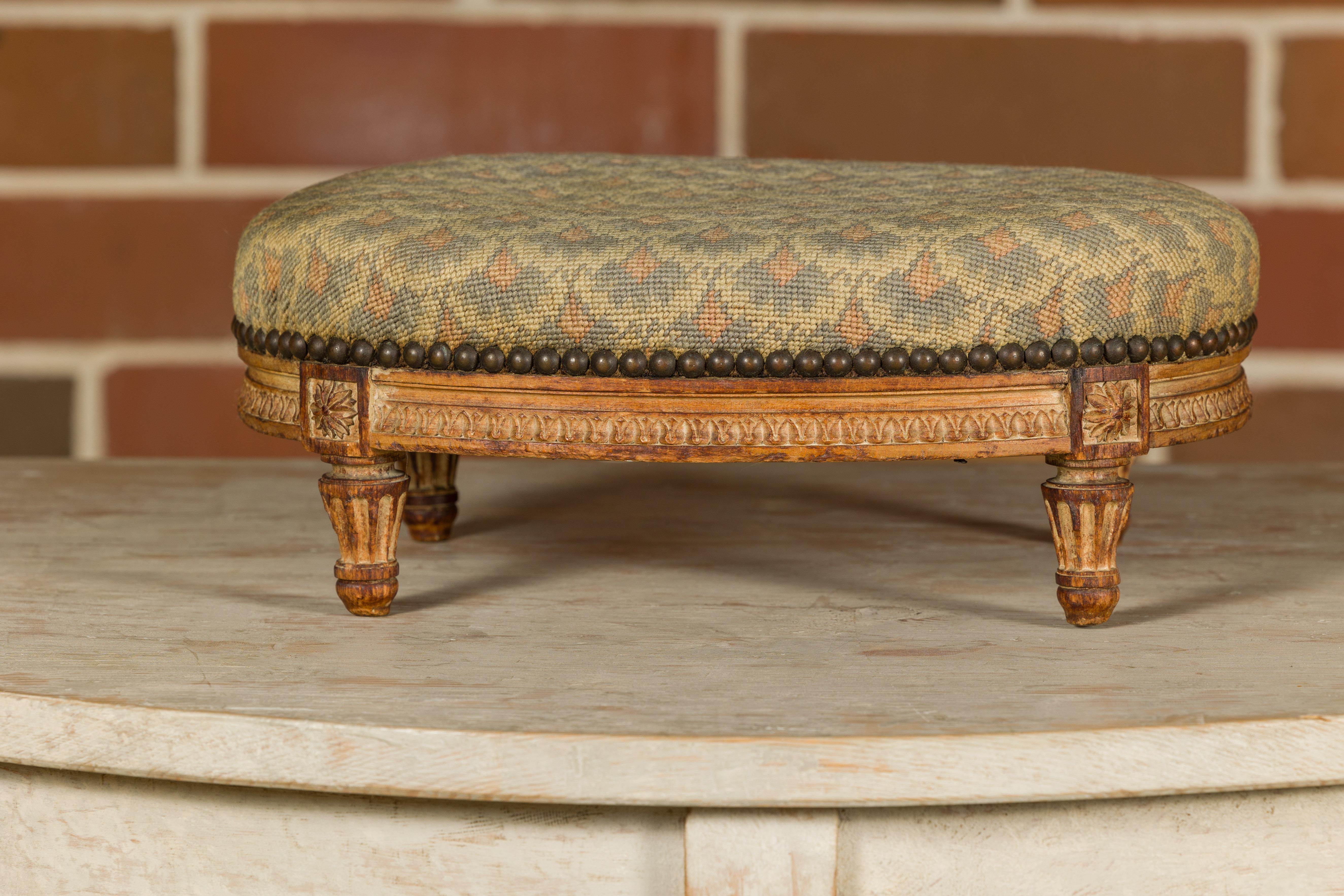 Louis XVI Style 19th Century French Stamped Pihouée Footstool with Carved Décor For Sale 3