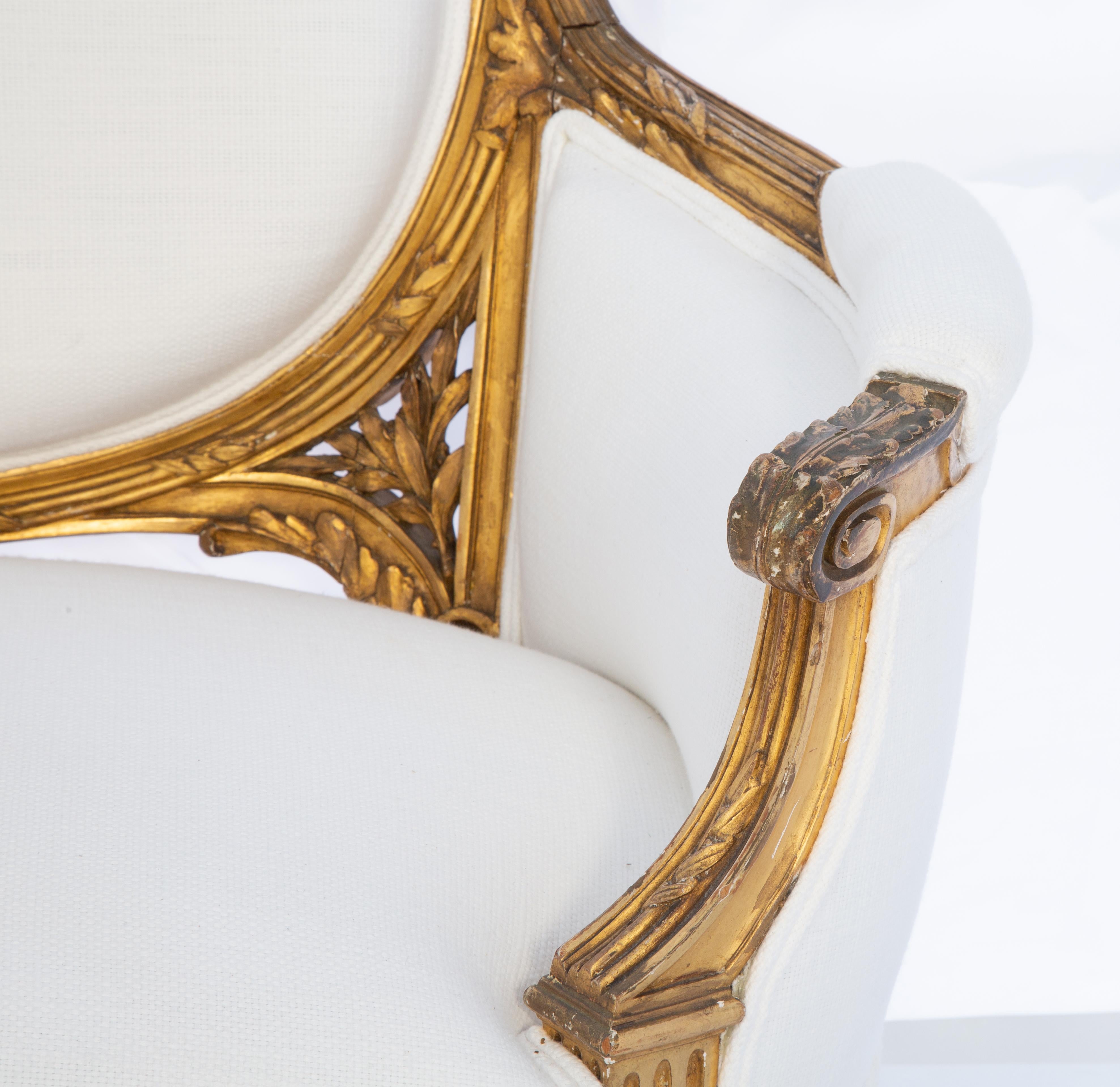 Louis XVI Style 19th Century Hand-Carved Giltwood Settee In Good Condition In West Palm Beach, FL