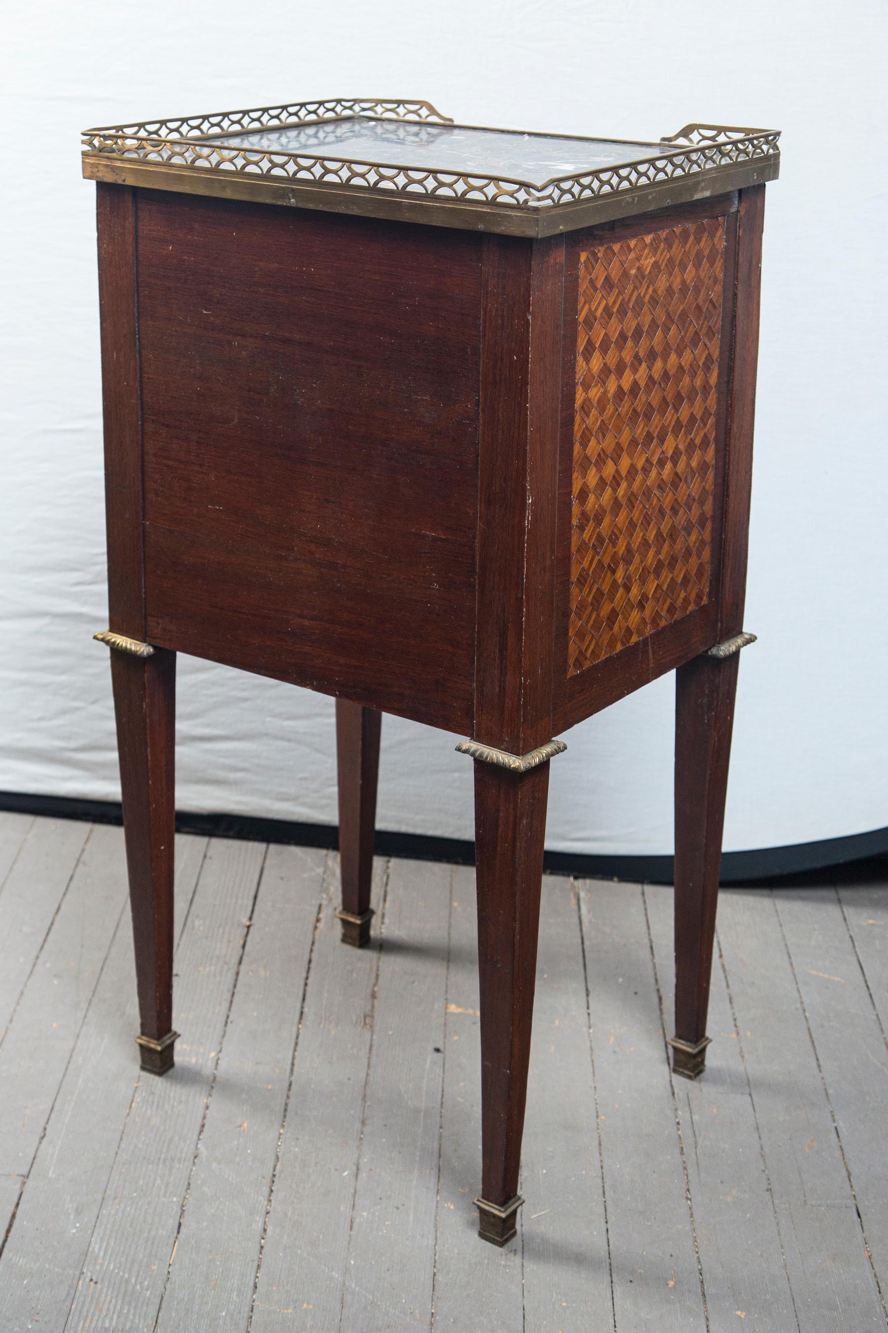 19th Century Louis XVI Style 4-Drawer, Marble Topped End Table For Sale