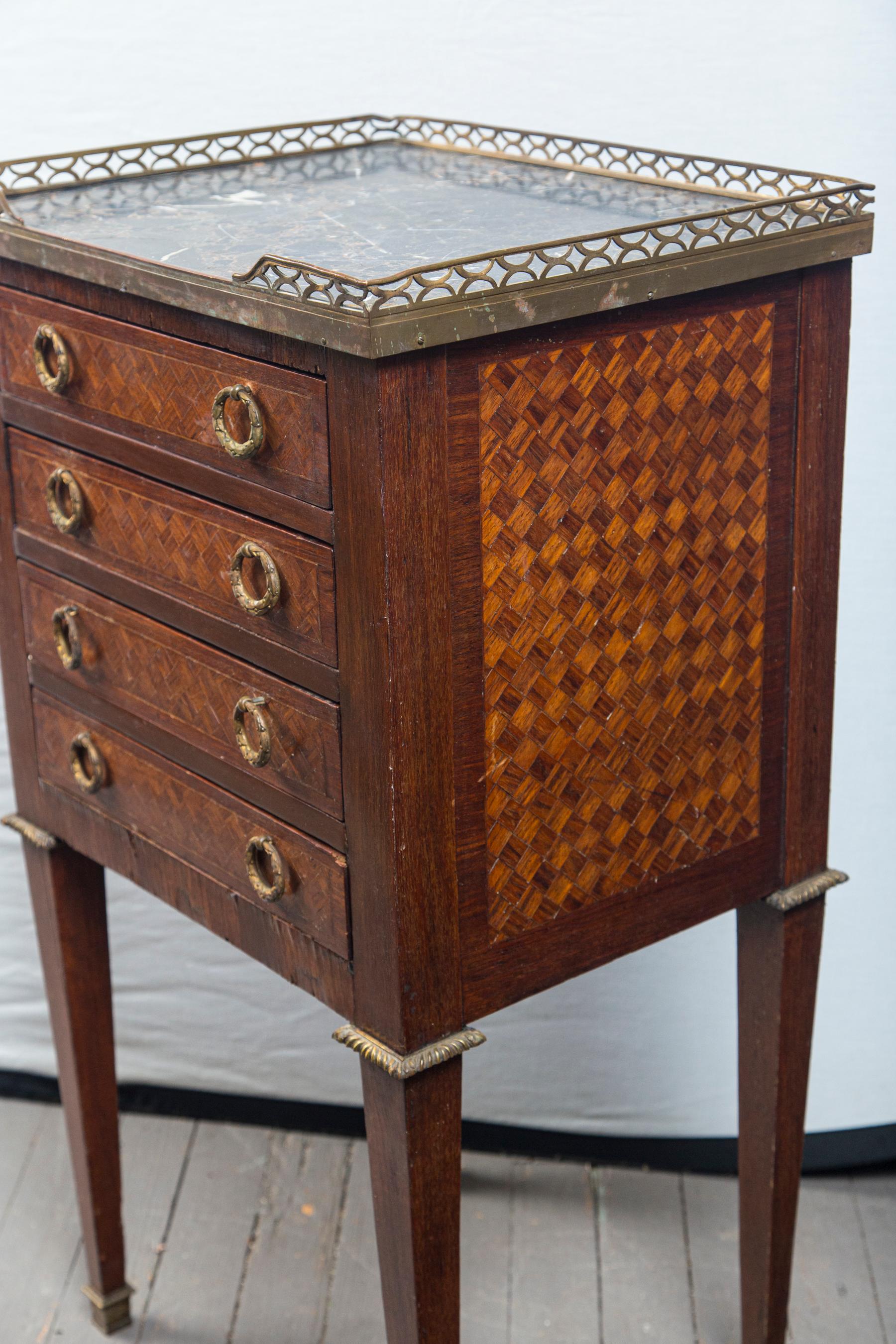 Louis XVI Style 4-Drawer, Marble Topped End Table For Sale 1