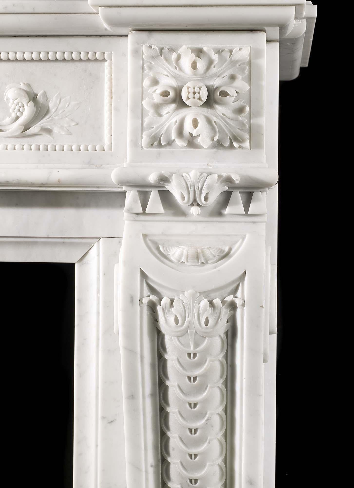 Louis XVI Style Antique Chimneypiece in Carrara Marble In Good Condition In London, GB