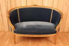 Canapé panier de style Louis XVI en bois doré XIXe siècle