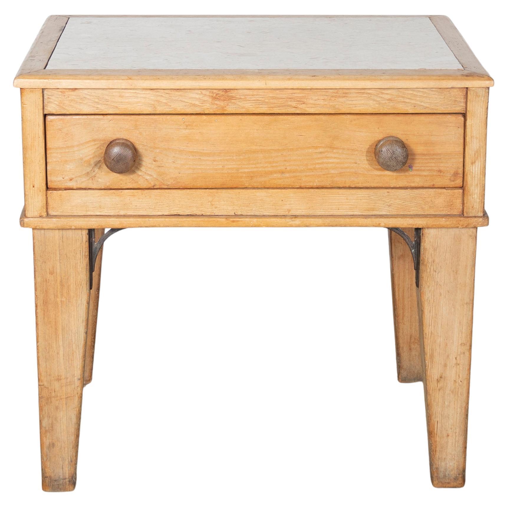 Louis XVI Style Bedside Table with Marble Top im Angebot