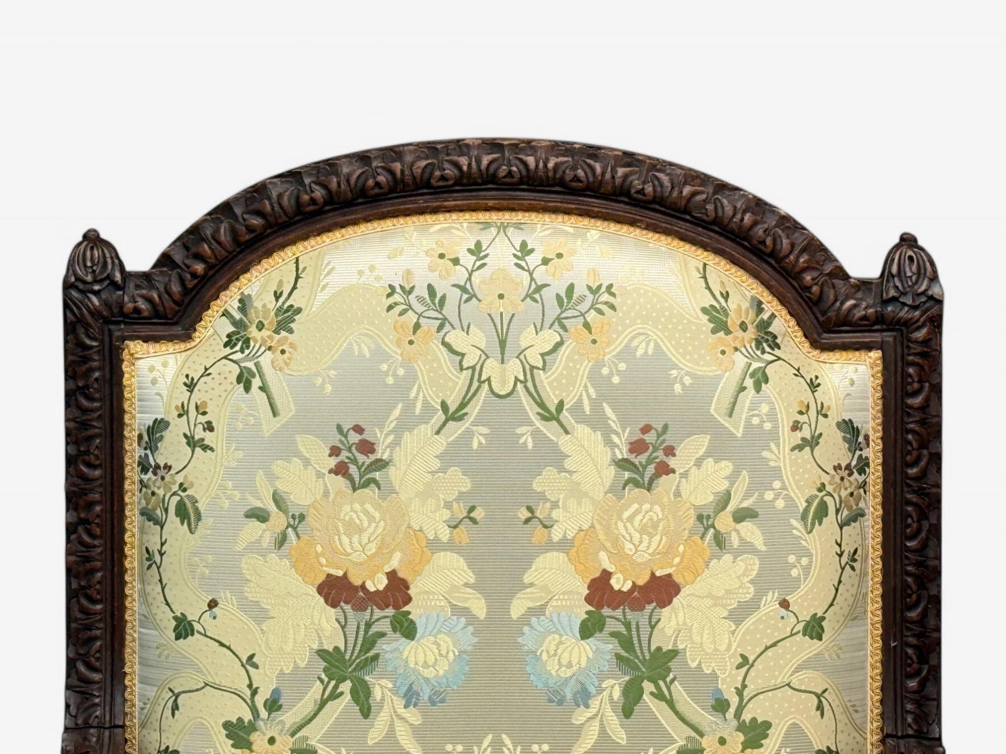 Sillas Bergere Estilo Luis XVI, Madera de Haya, Tela Floral, Francia, Años 40 en venta 4