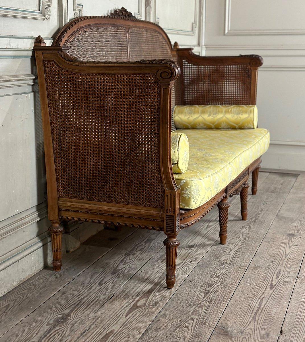 Louis XVI Style Bench In Finely Carved Walnut For Sale 5