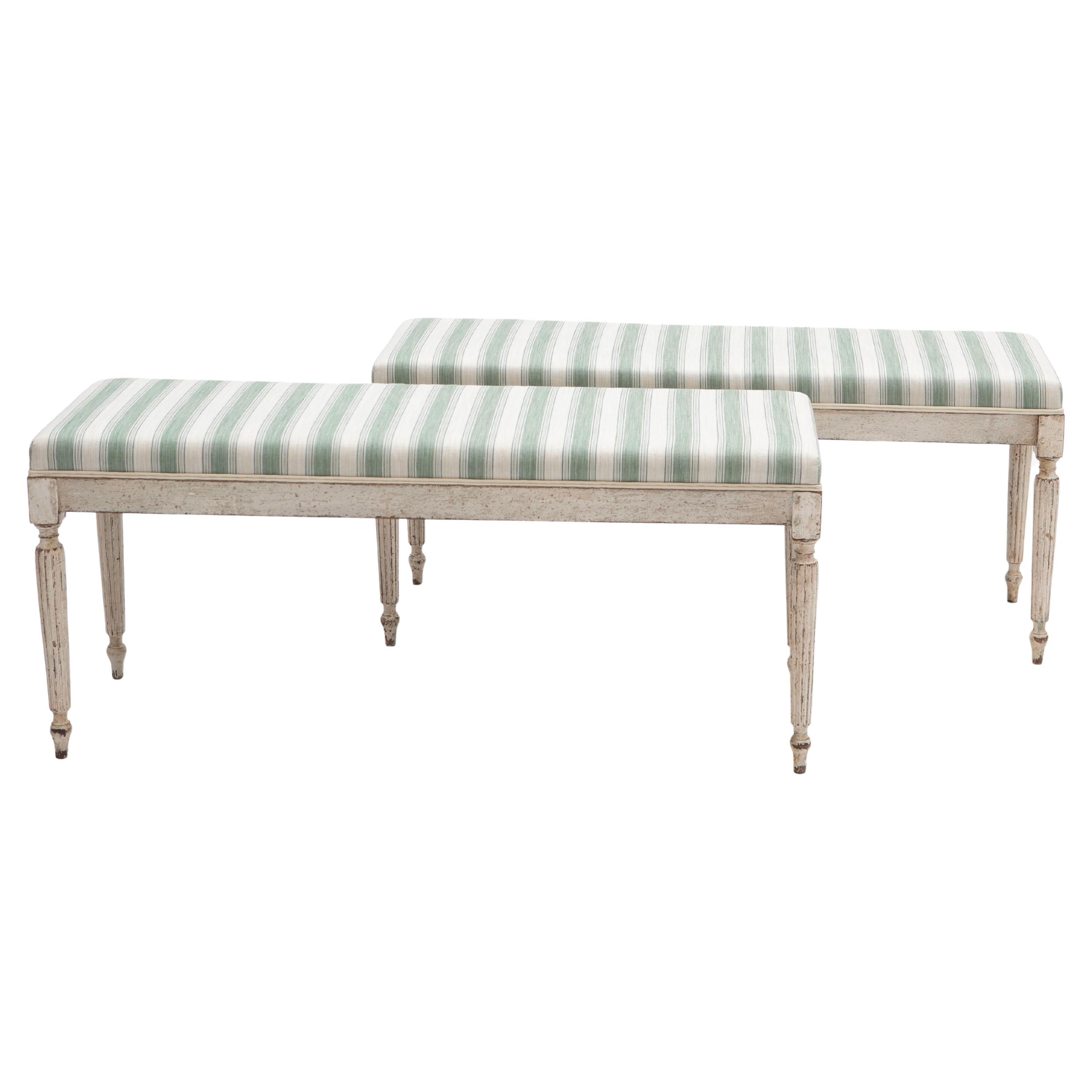 Louis XVI Style Bench White Painted With Striped Fabric For Sale