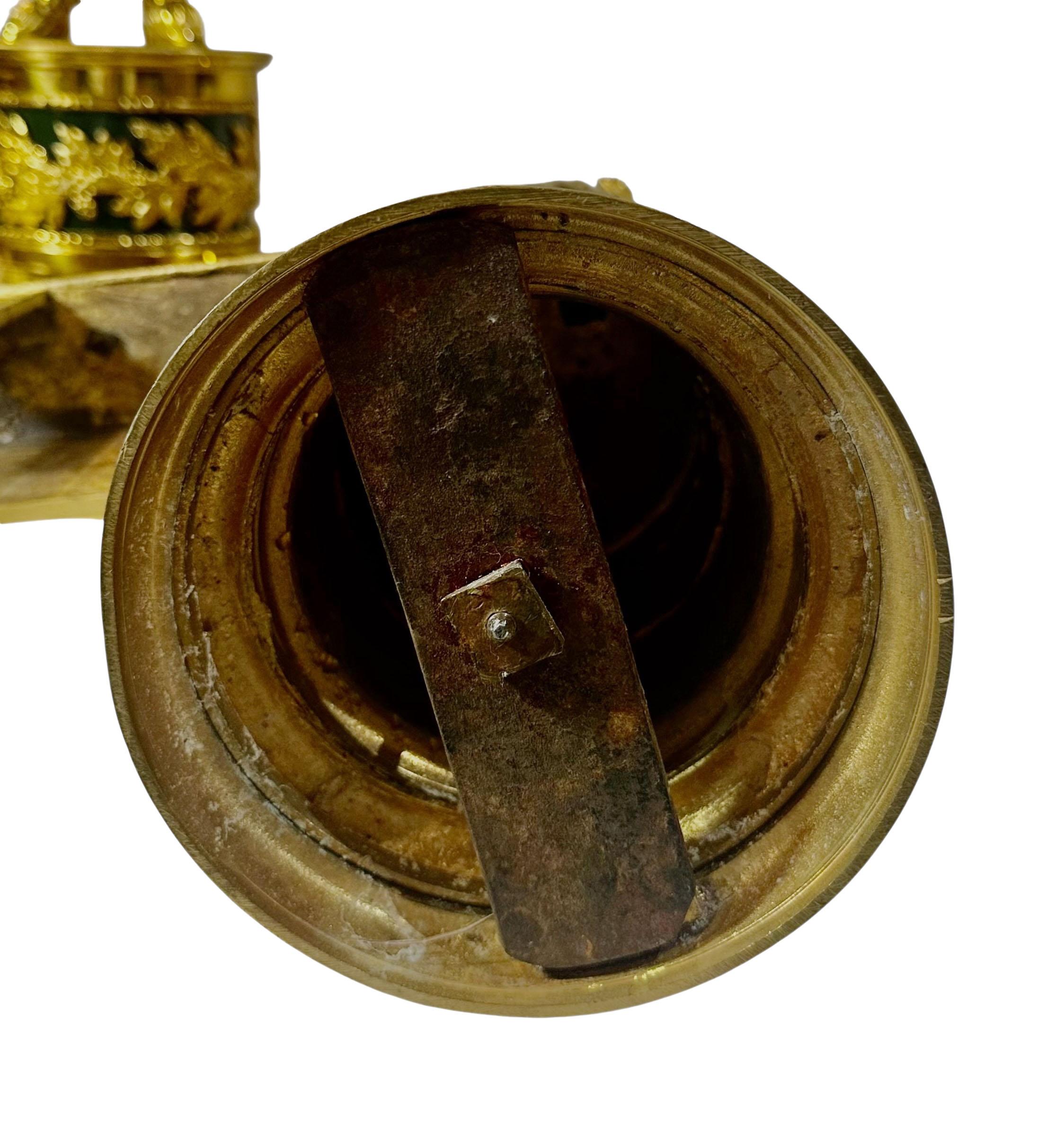 Fine XIX secolo Chenet in bronzo in stile Luigi XVI di Bouhon Freres in vendita