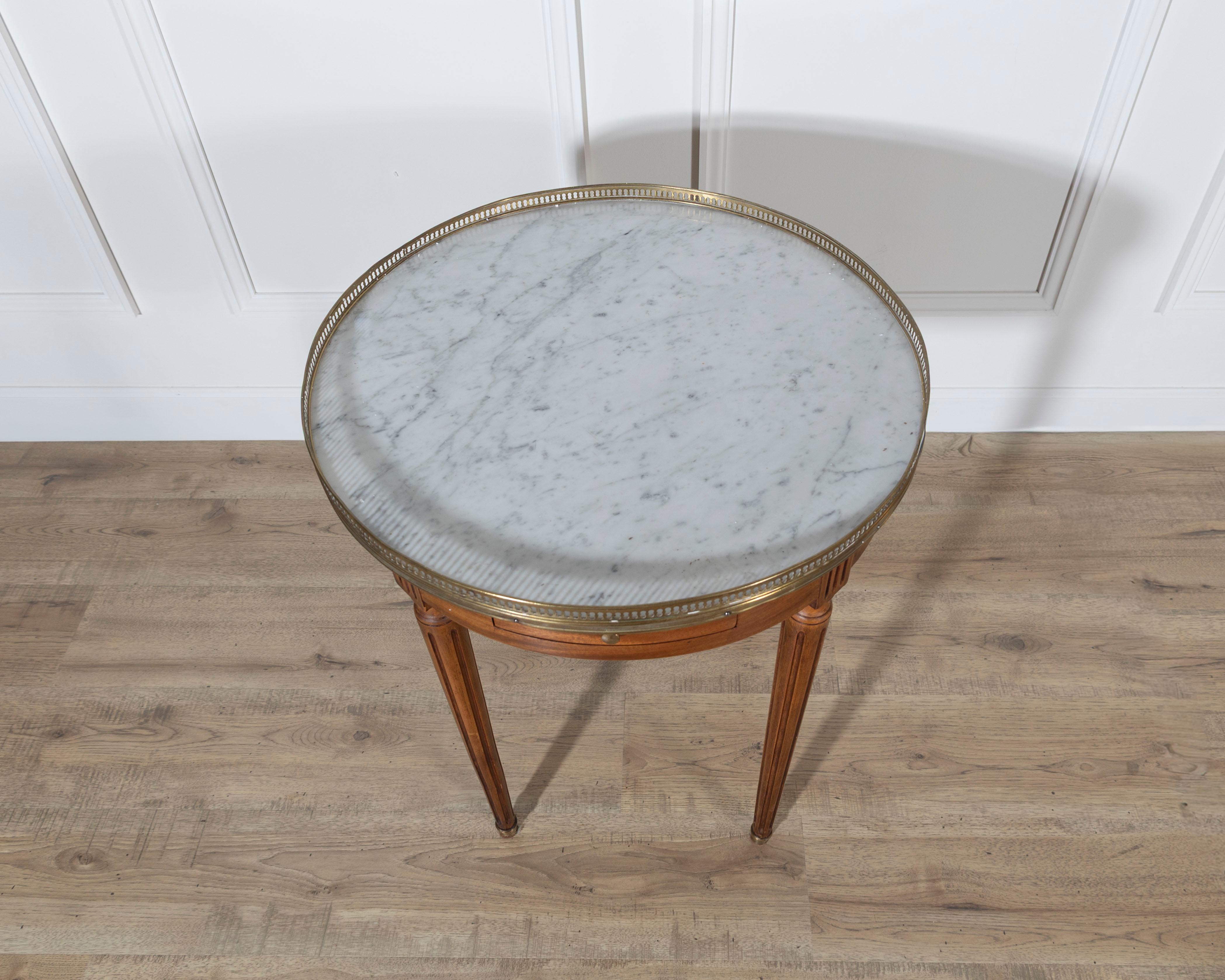 Louis XVI–Style Bouillotte Table with Marble Top and Brass Gallery For Sale 5