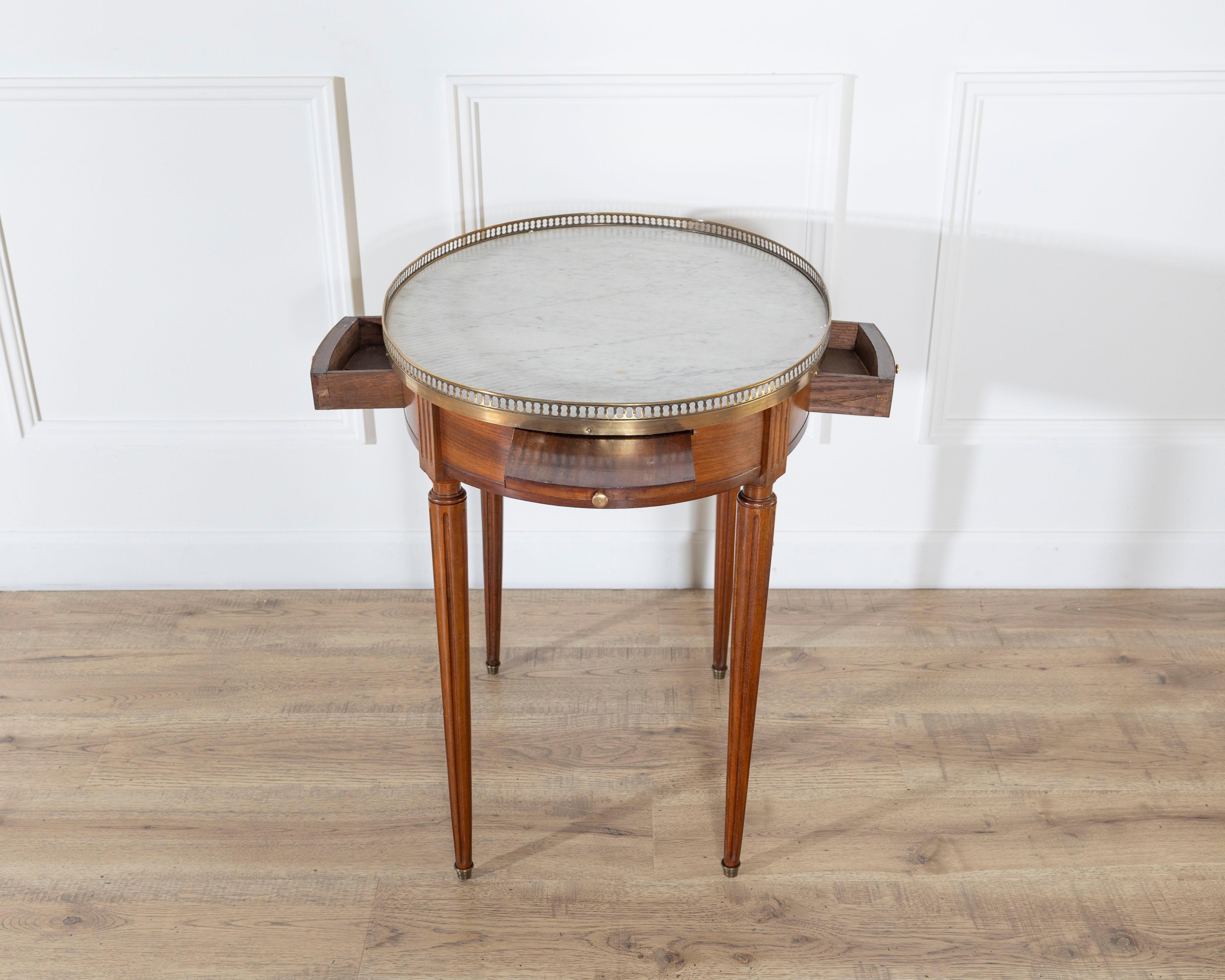 Louis XVI–Style Bouillotte Table with Marble Top and Brass Gallery For Sale 1