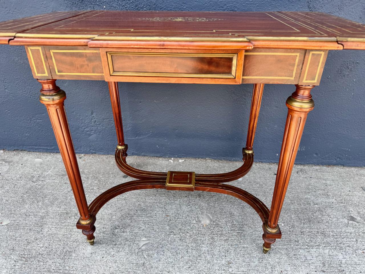 Louis XVI-Style Brass Inlaid Writing Table For Sale 8