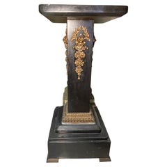 Louis XVI-Stil Bronze und schwarzer Marmor Pedestal
