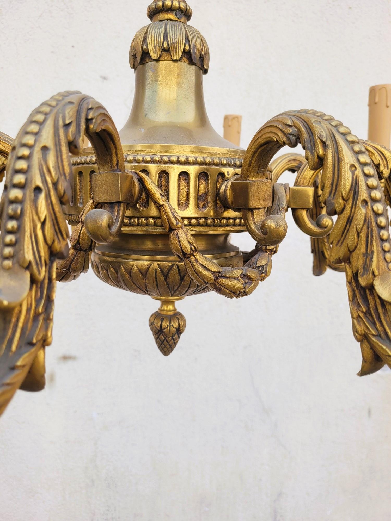 Lampadario in bronzo in stile Luigi XVI, XX secolo in vendita 1
