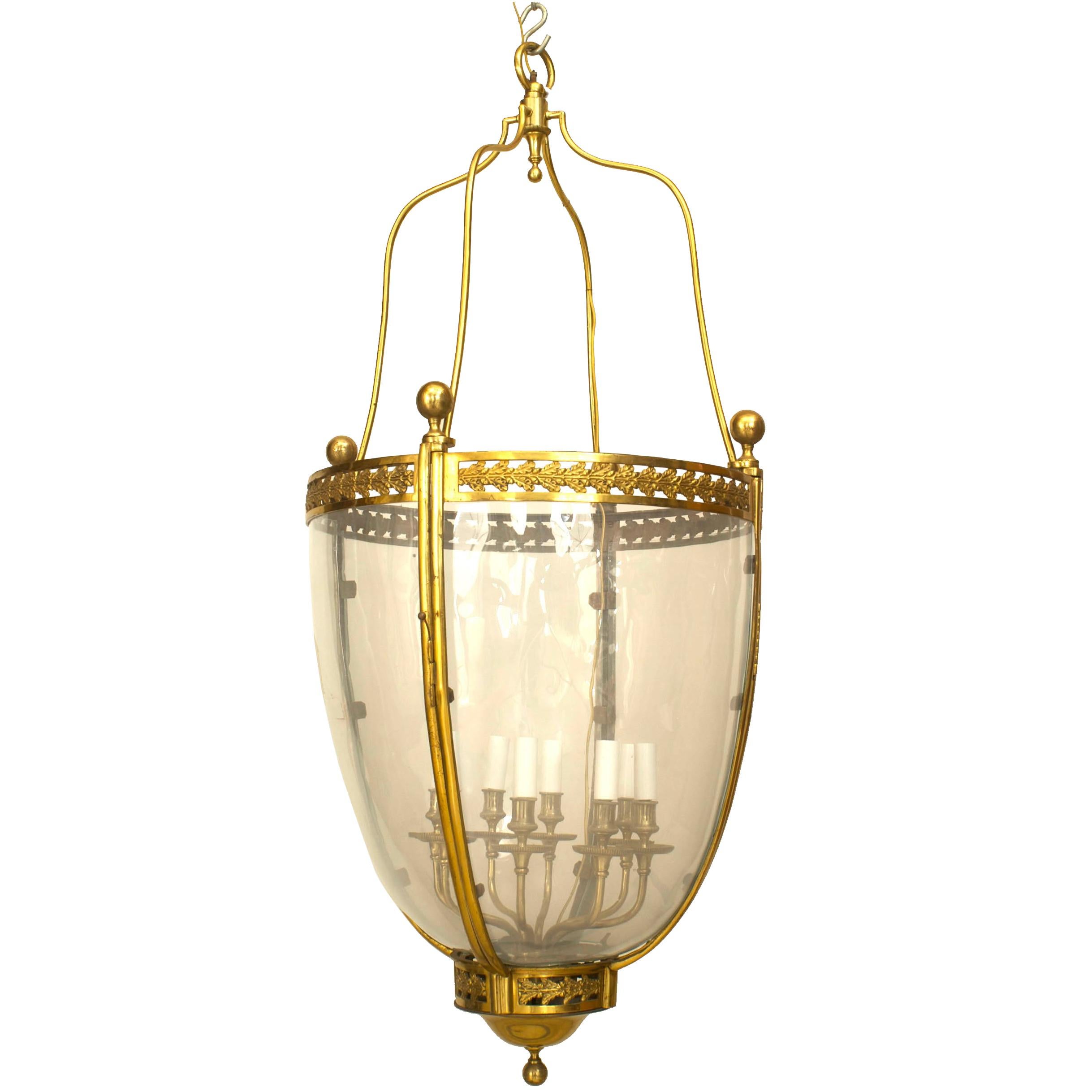 Lanterne suspendue française de style Louis XVI en bronze doré et verre