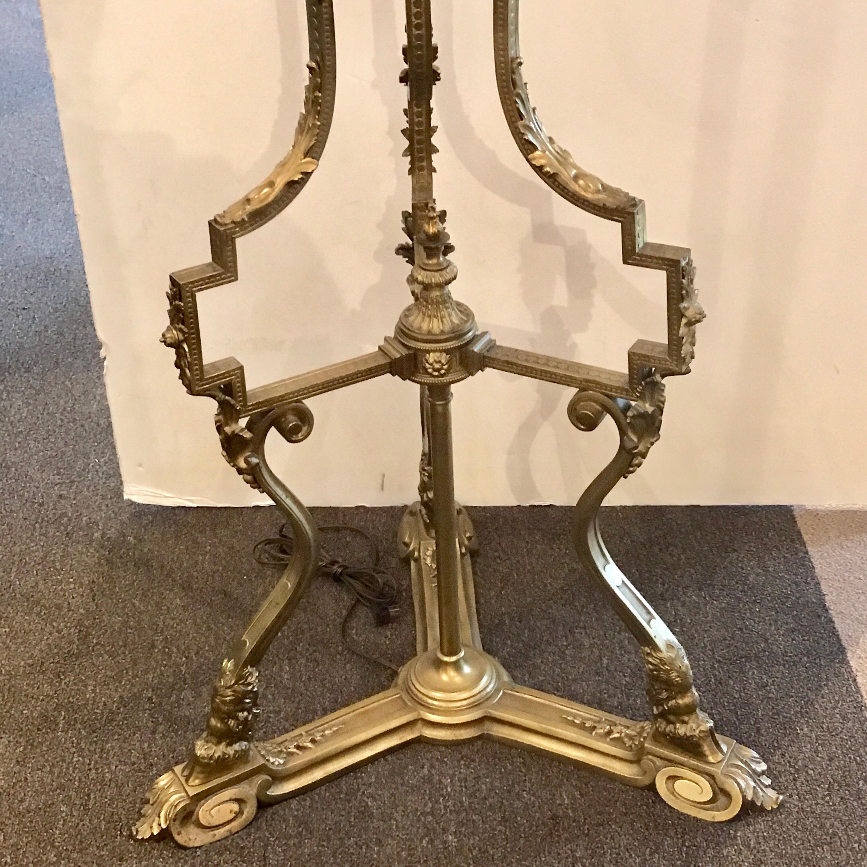 Louis XVI Style Bronze Figural Putti Floor Lamp, in the Manner of François Linke For Sale 3