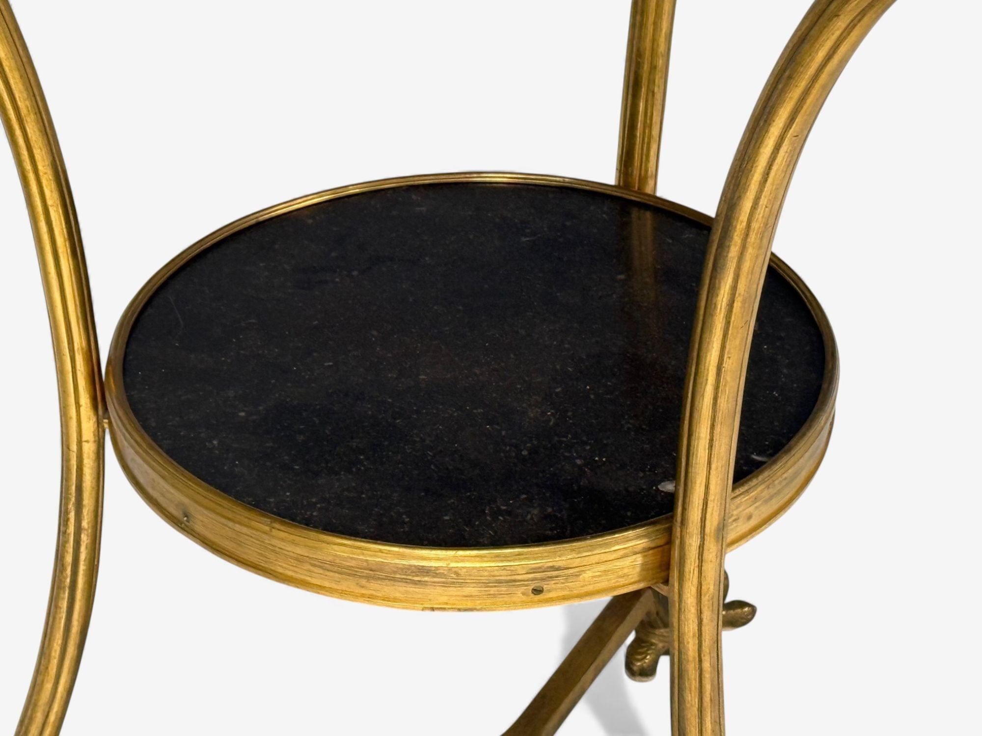 Gueridoni con montatura in bronzo, marmo e ormolu in stile Luigi XVI, Francia, XIX secolo. in vendita 7