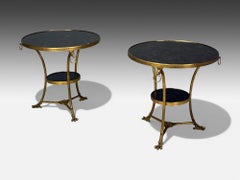 Guéridons de style Louis XVI, en bronze, marbre et bronze doré, France, C.C.