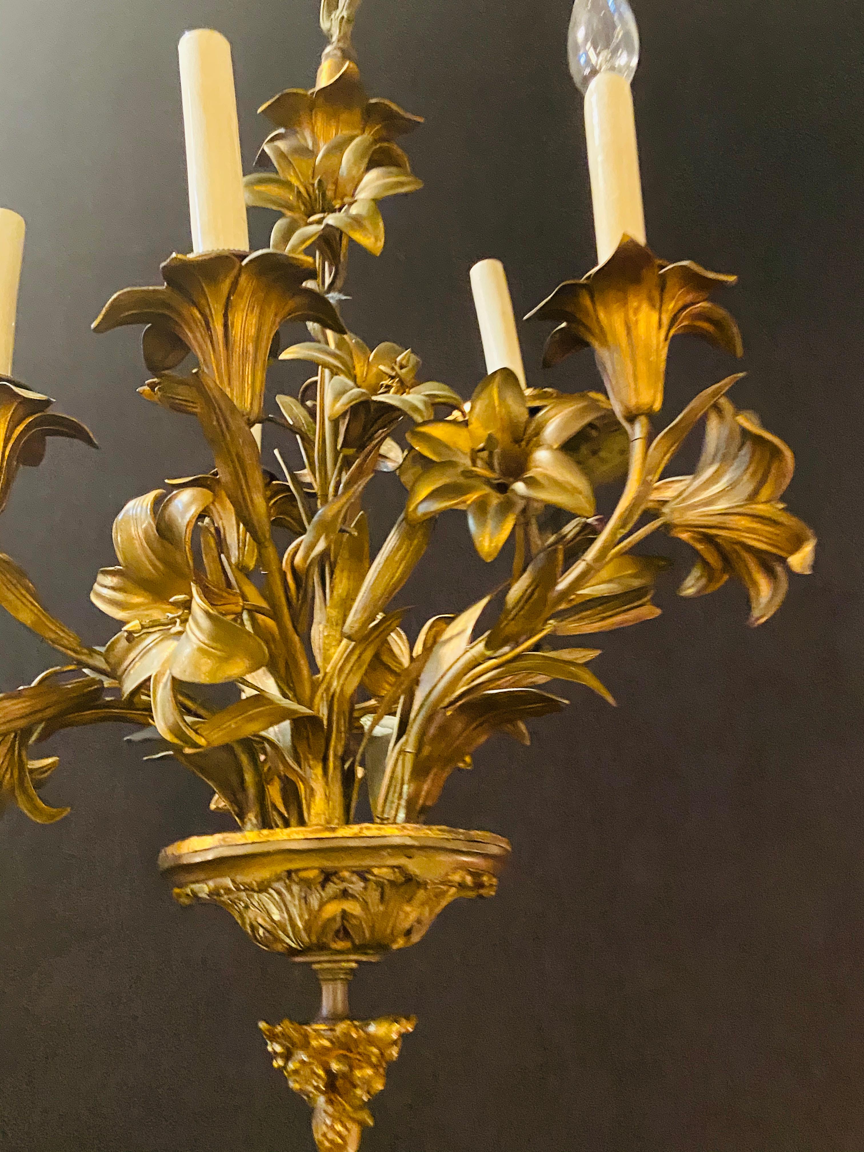 Louis XVI Style Bronze Mounted Five-Light Tulip Design Chandelier Fixture For Sale 6