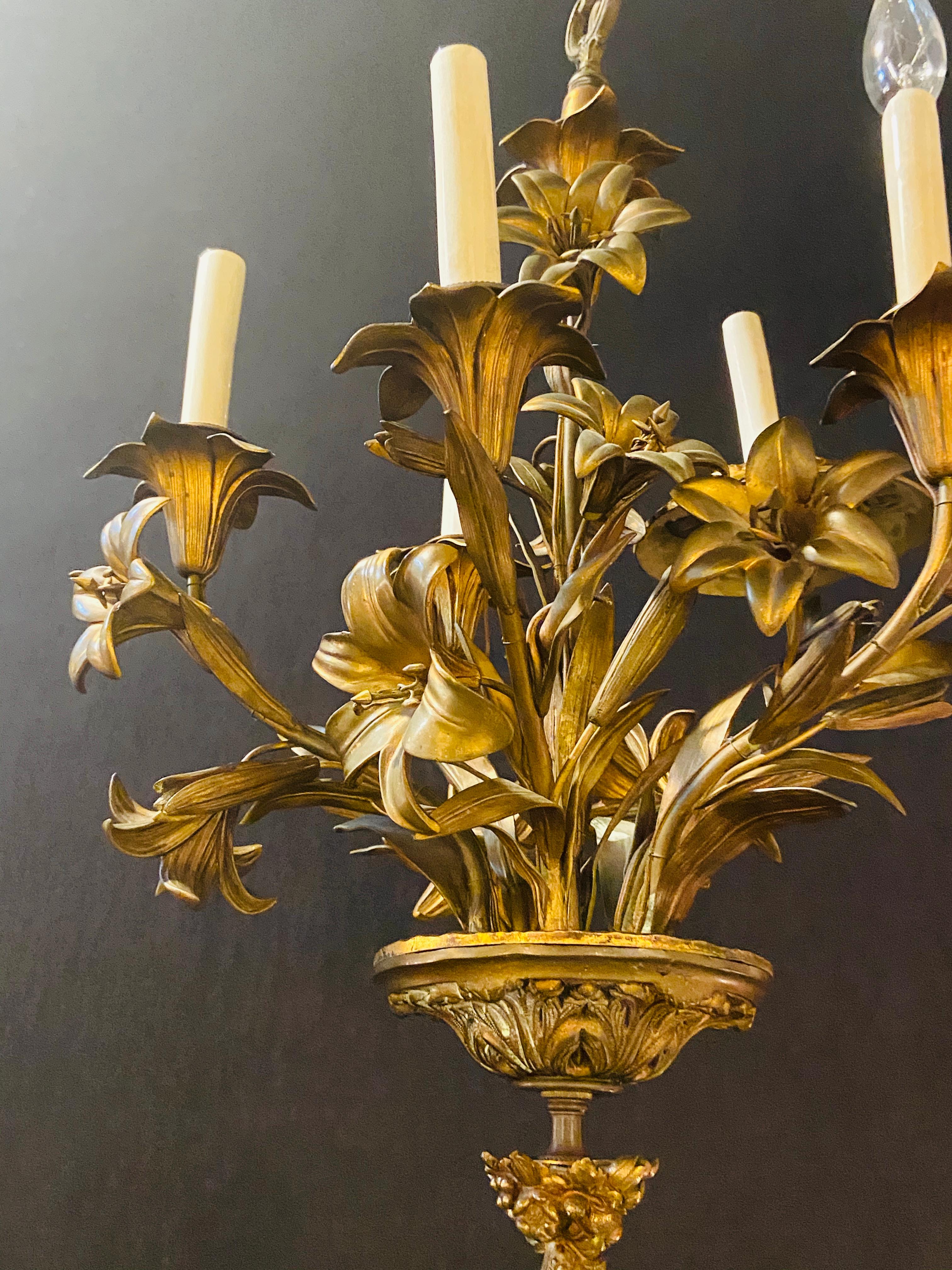 Louis XVI Style Bronze Mounted Five-Light Tulip Design Chandelier Fixture For Sale 7