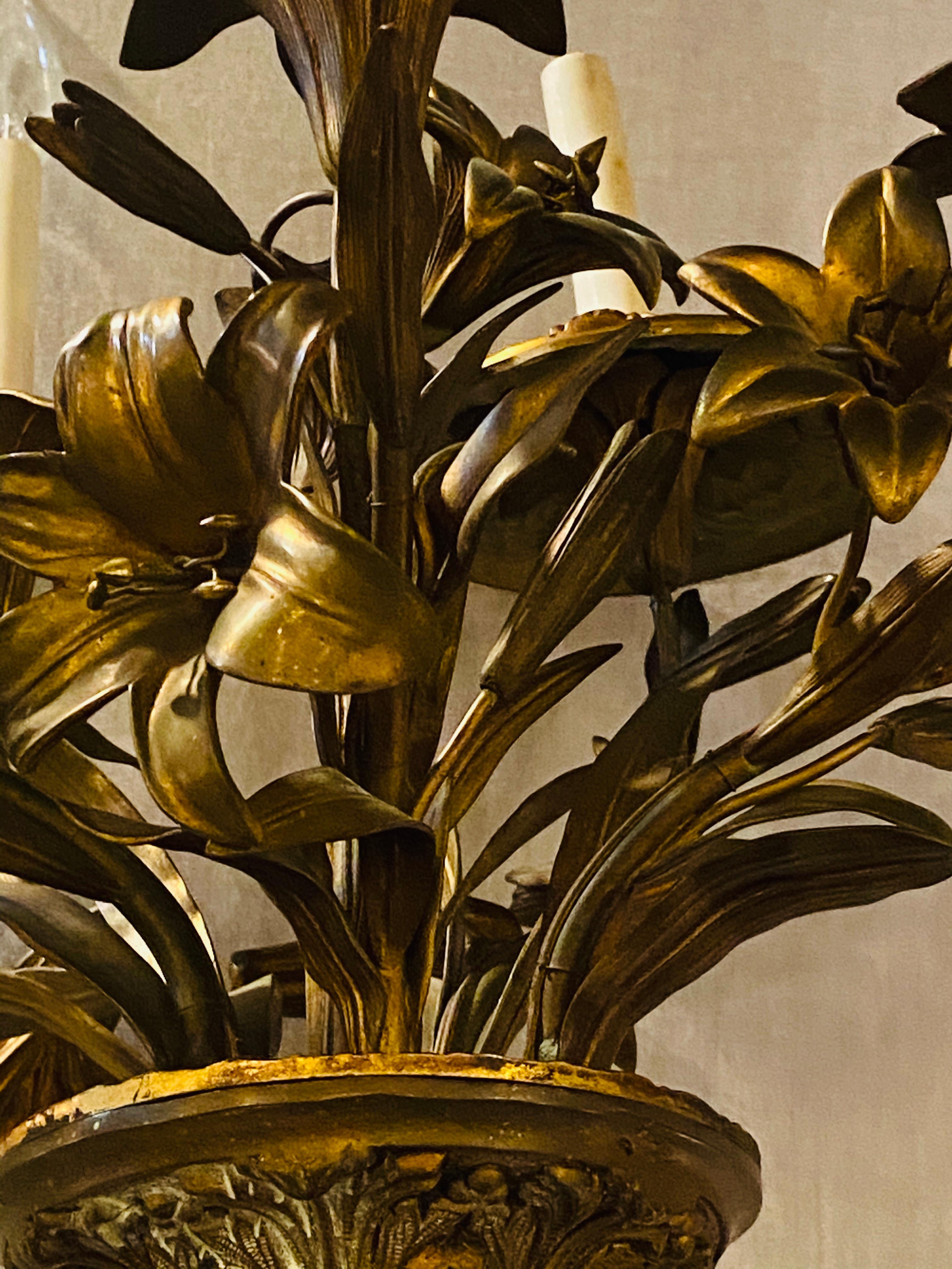 Louis XVI Style Bronze Mounted Five-Light Tulip Design Chandelier Fixture For Sale 2