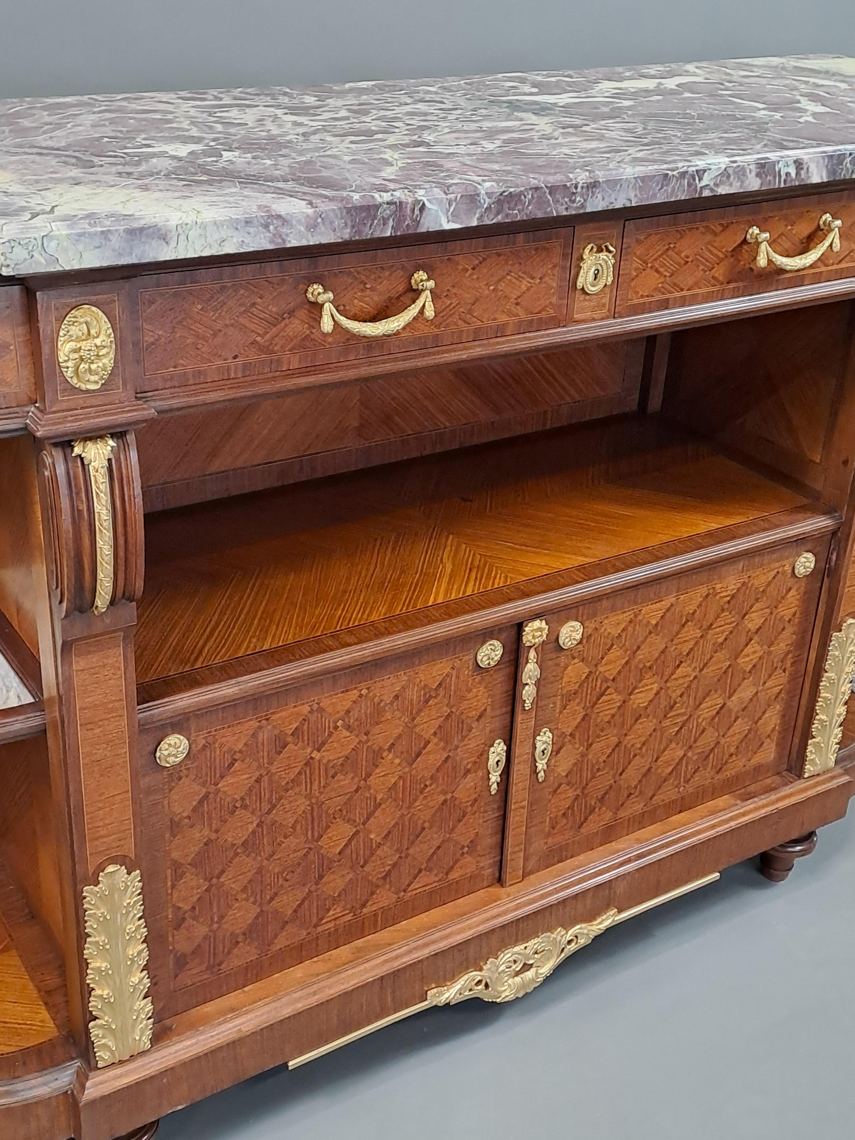 Louis XVI Style Buffet In Marquetry And Gilt Bronze Stamped Vincent Epeaux PARIS In Good Condition For Sale In BARSAC, FR
